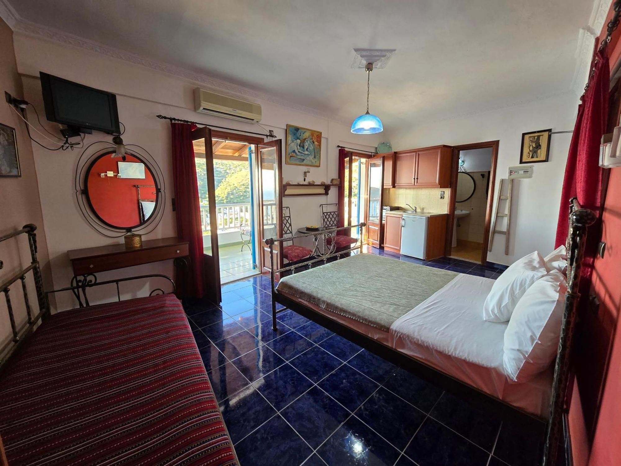 Aglaia Aparthotel Fourni Ikarias