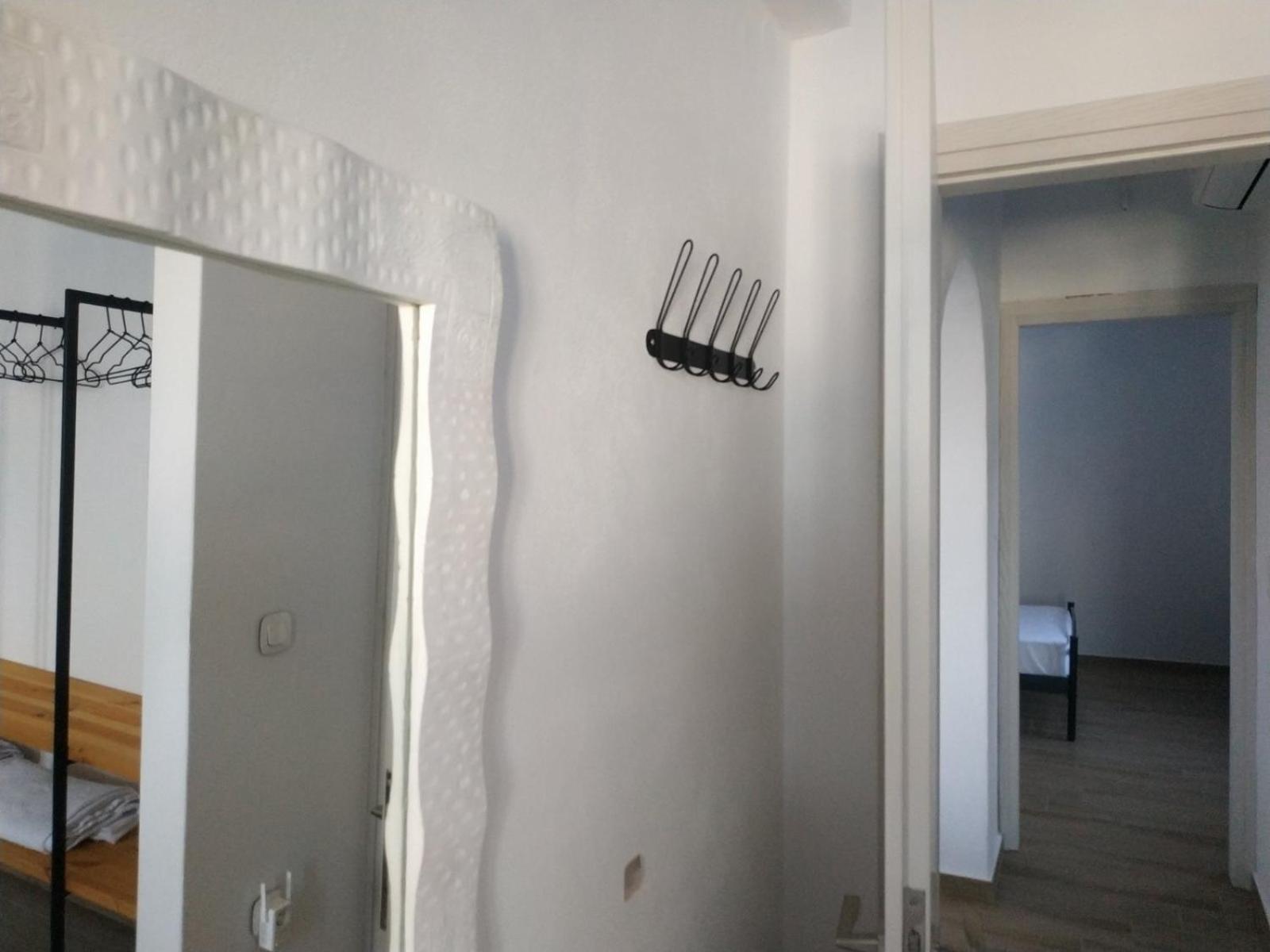 Anemoessa House *