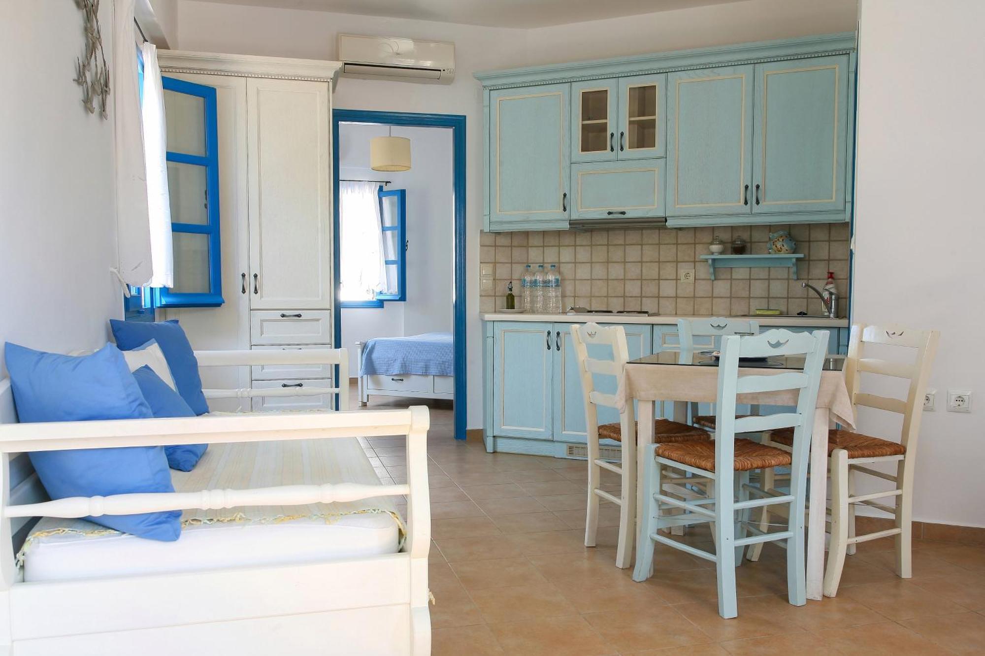 Aparthotel Vicky's Ormos Aigialis