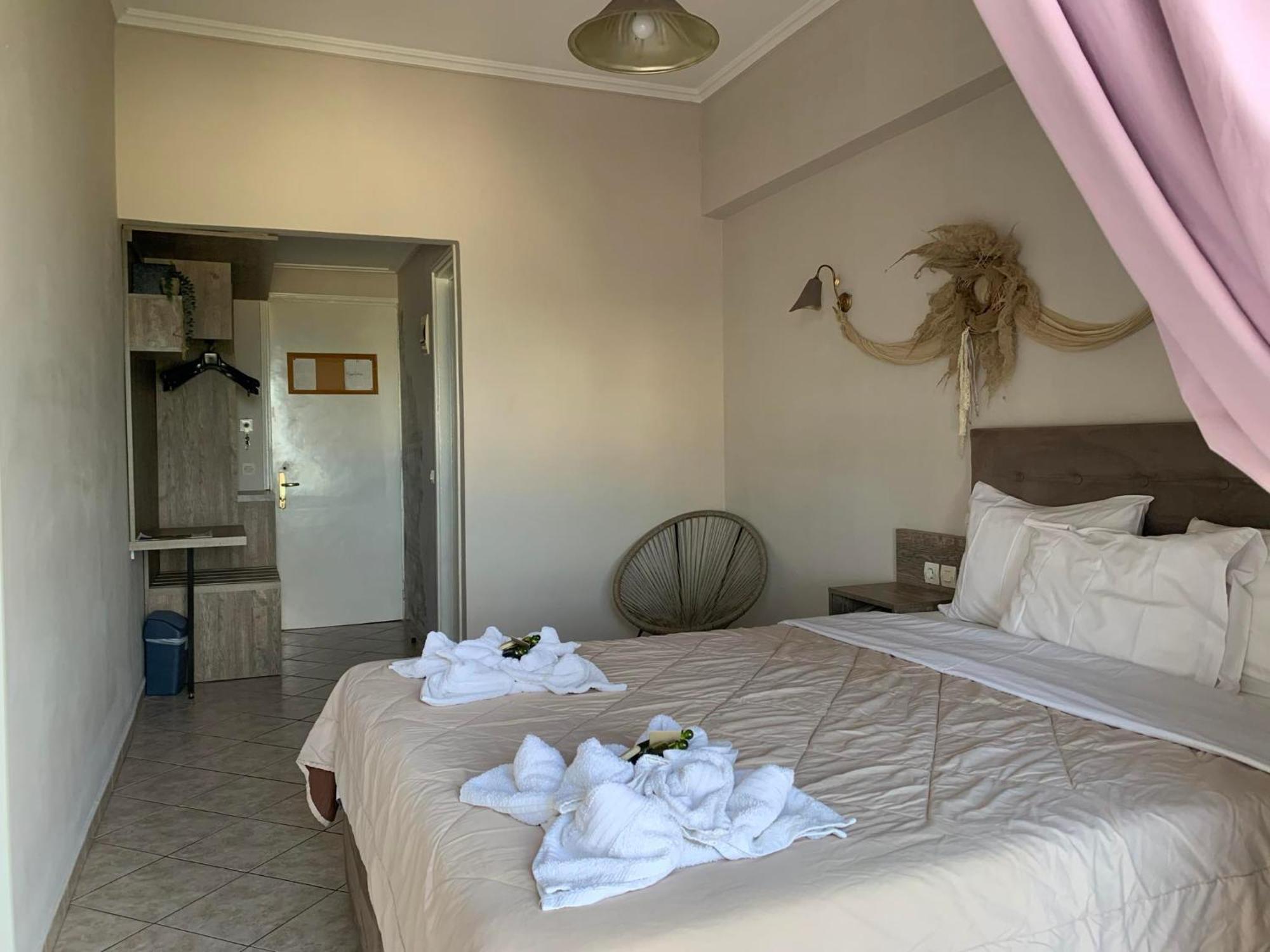 Hotel Dionisos 2*