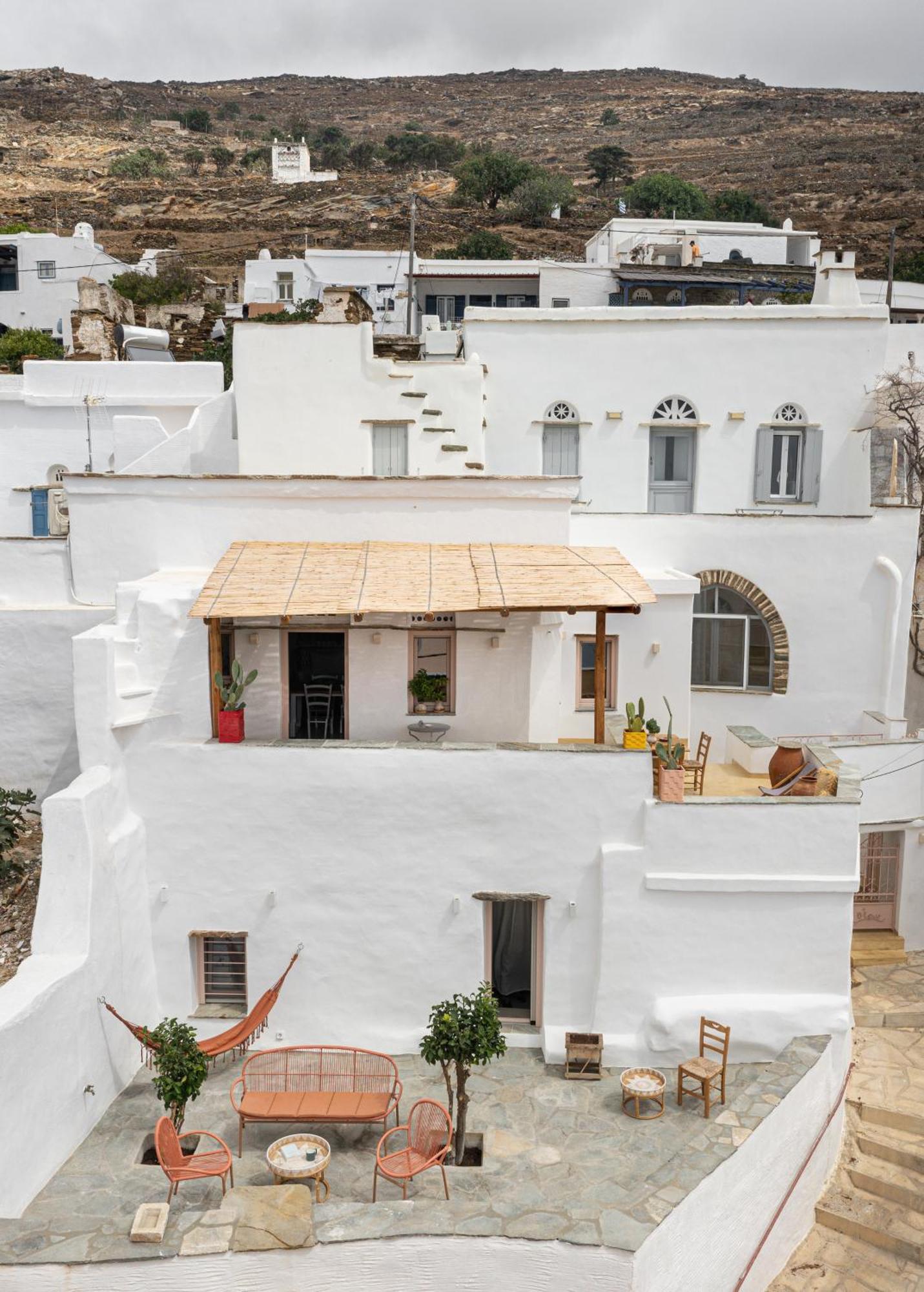 Th_eros House Isternia (Tinos)