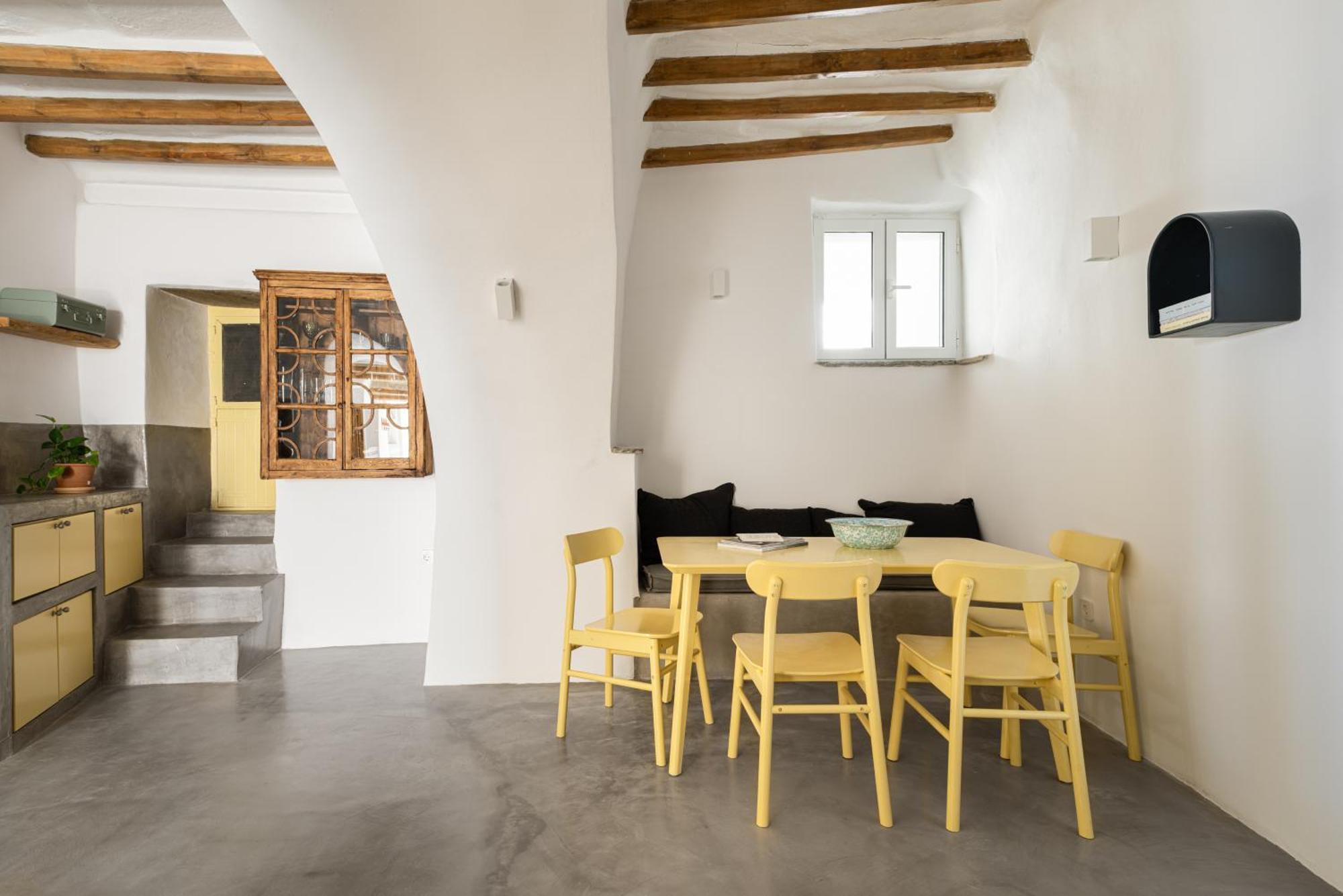 Holiday home Th_eros House