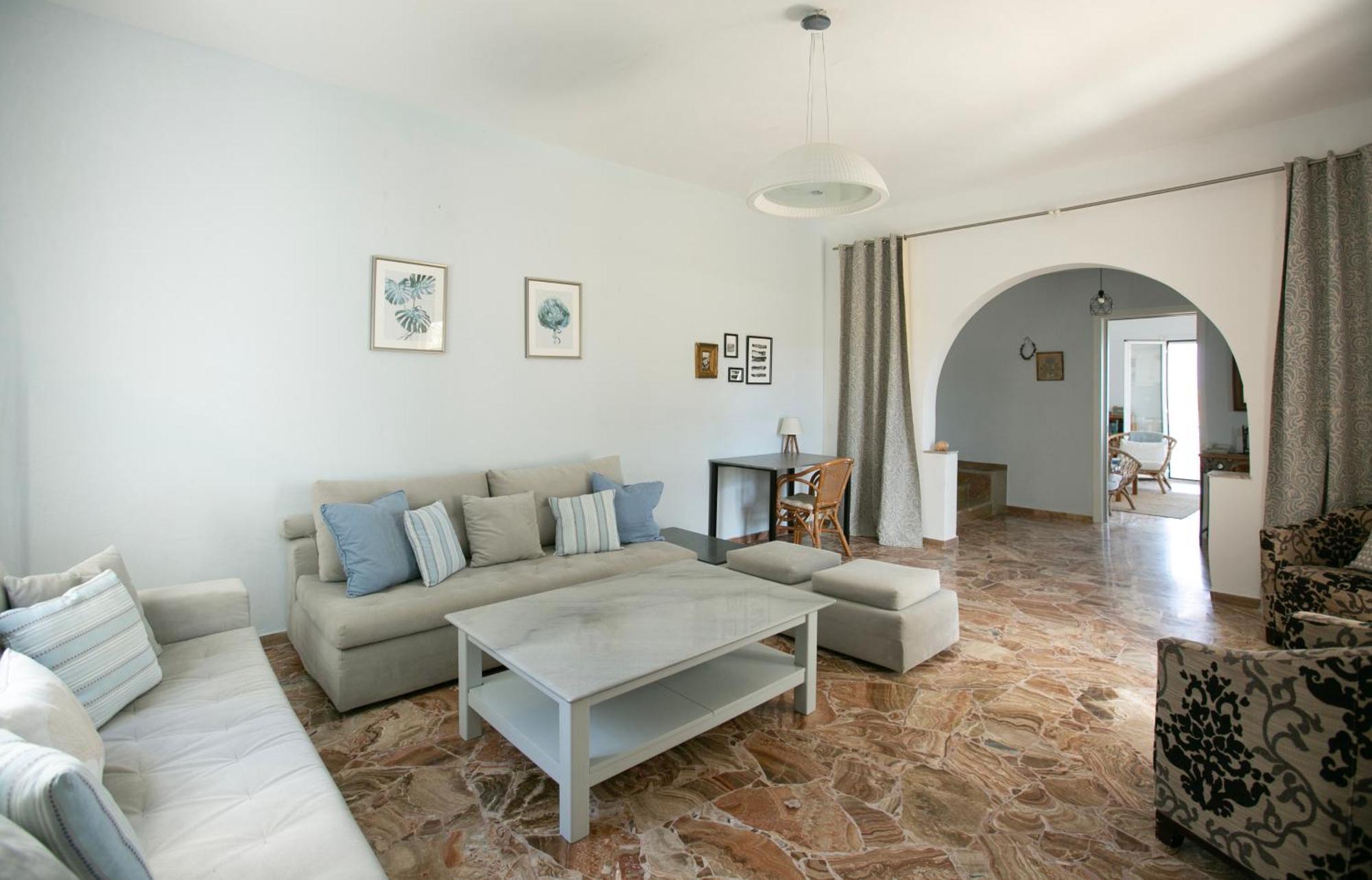 Villa Avraam Naousa Livadia (Paros)