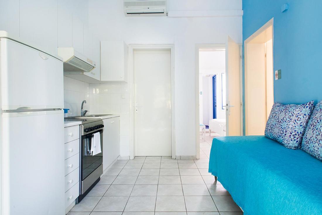 Daphne's Club Aparthotel 3*