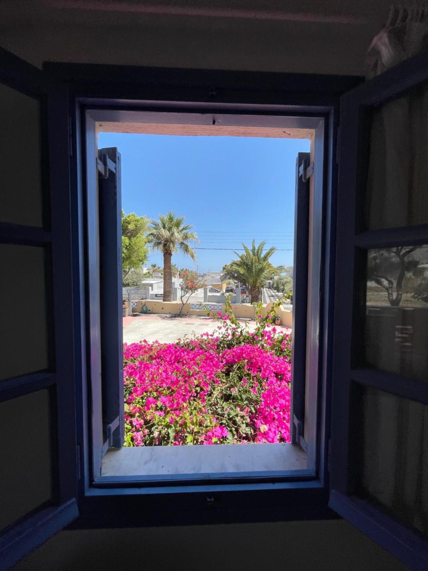 Asterias Mini Coastal Apartment Perivolos (Santorini)