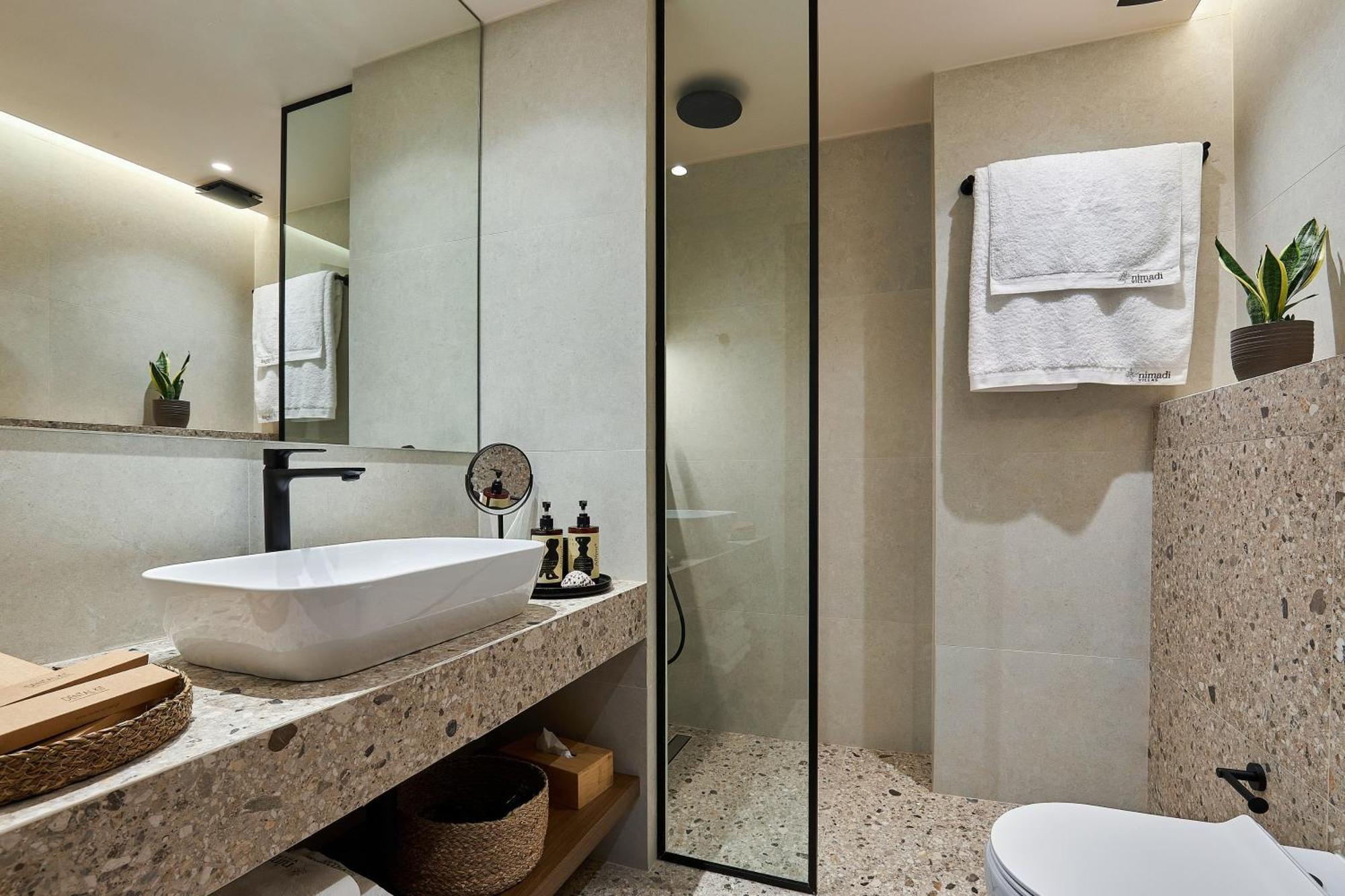 Apartment Kaptara Premium Upper Level Unit With Plunge Pool-part Of Kaptara Complex *