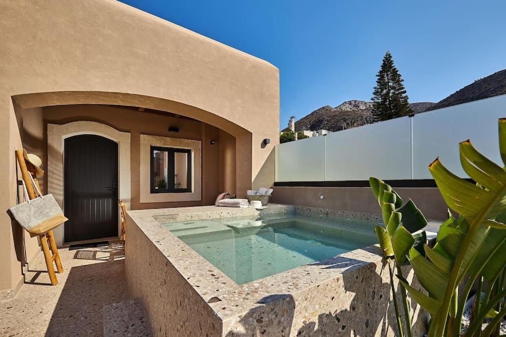 Kaptara Premium Upper Level Unit With Plunge Pool-part Of Kaptara Complex *