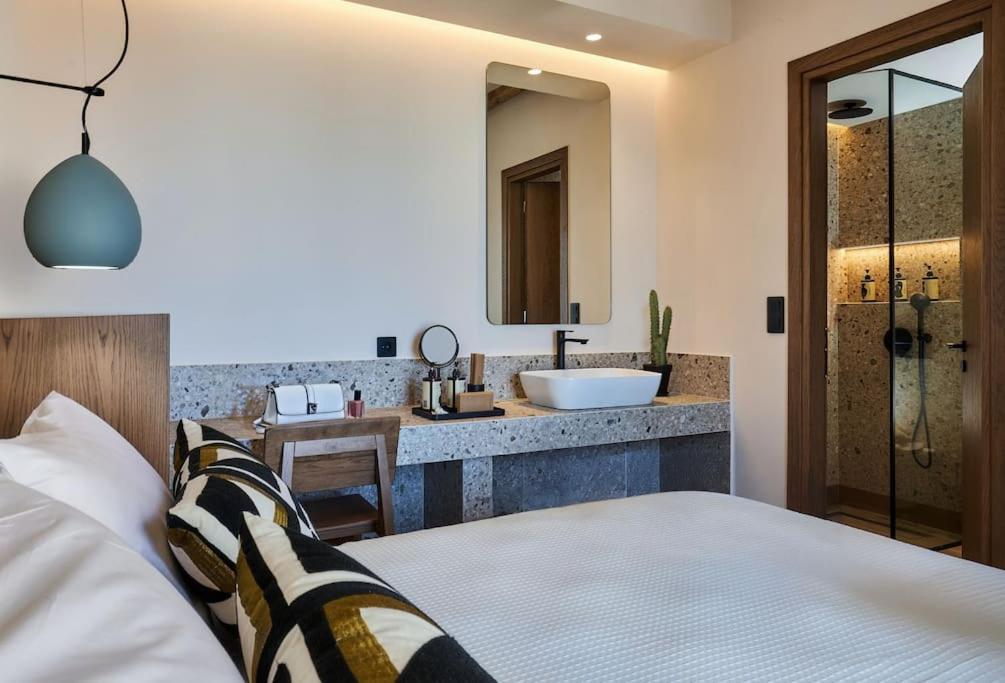 Kaptara Premium Upper Level Unit With Plunge Pool-part Of Kaptara Complex