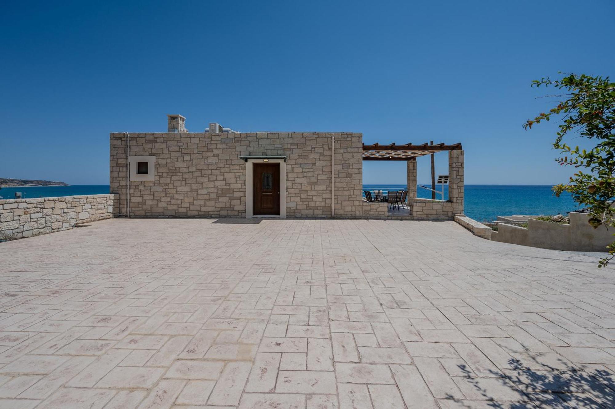 Petrina 3 By The Sea Villa Keratokampos