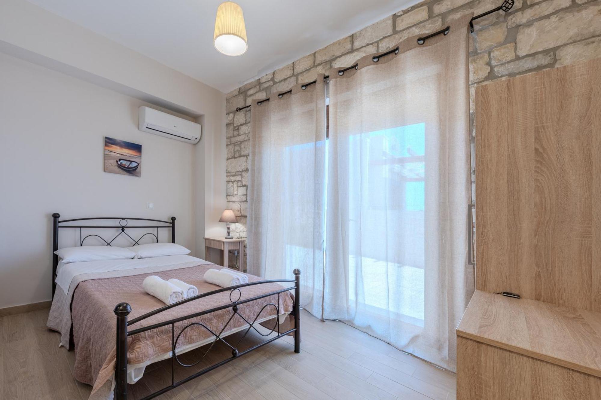 Petrina 3 By The Sea Villa