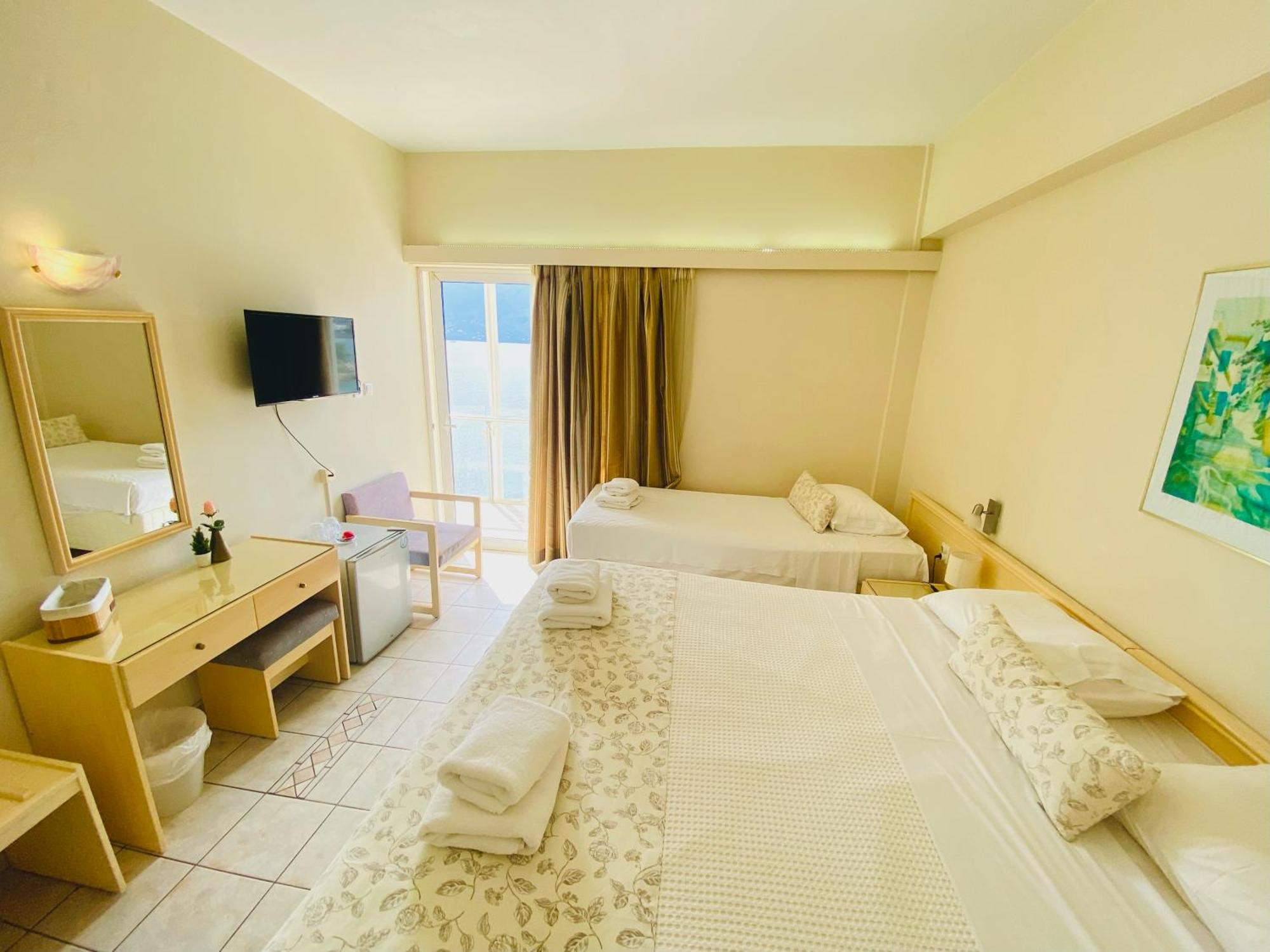 Hotel New Aegli Poros Town