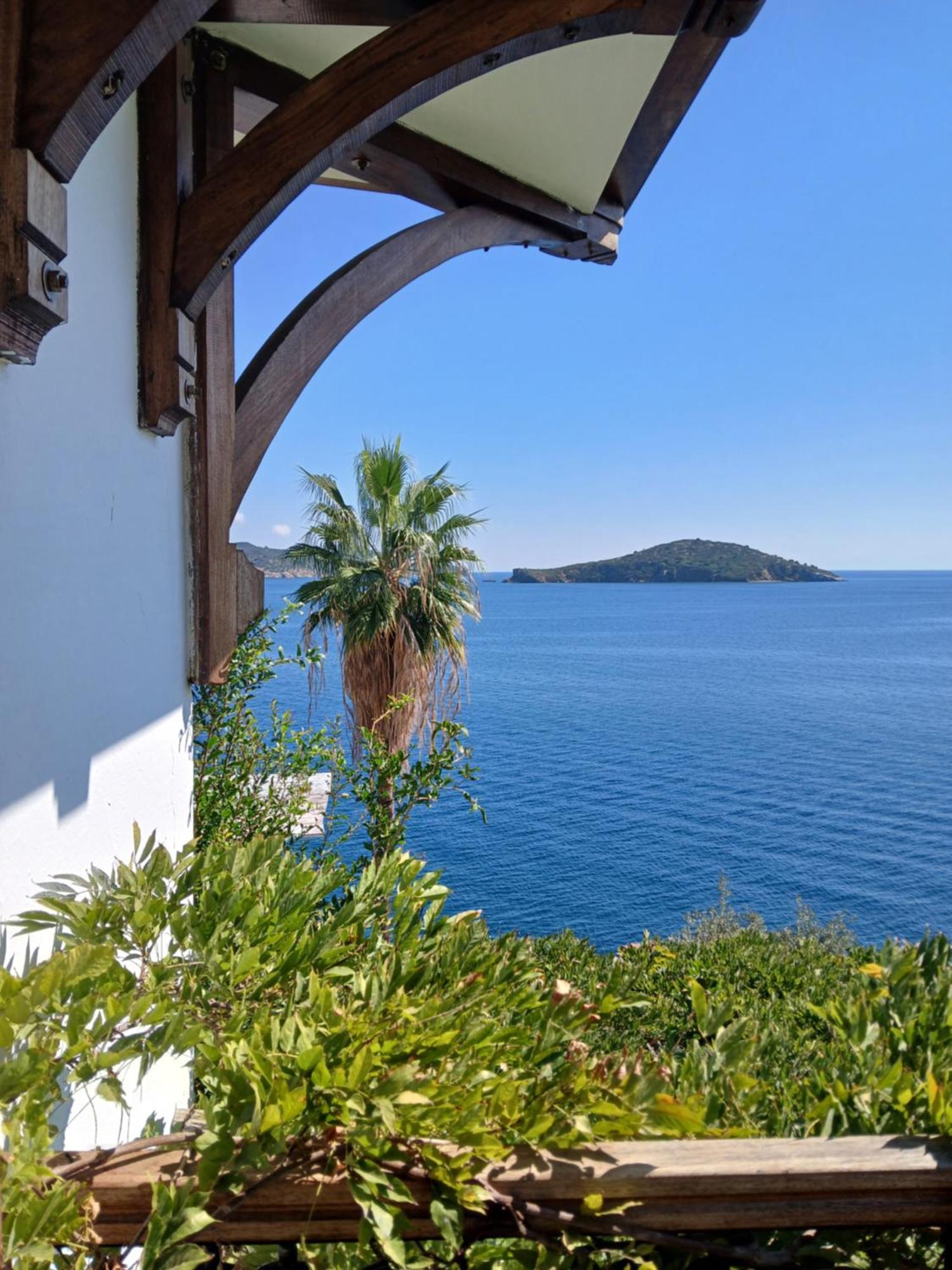 Orsa Skiathos Town