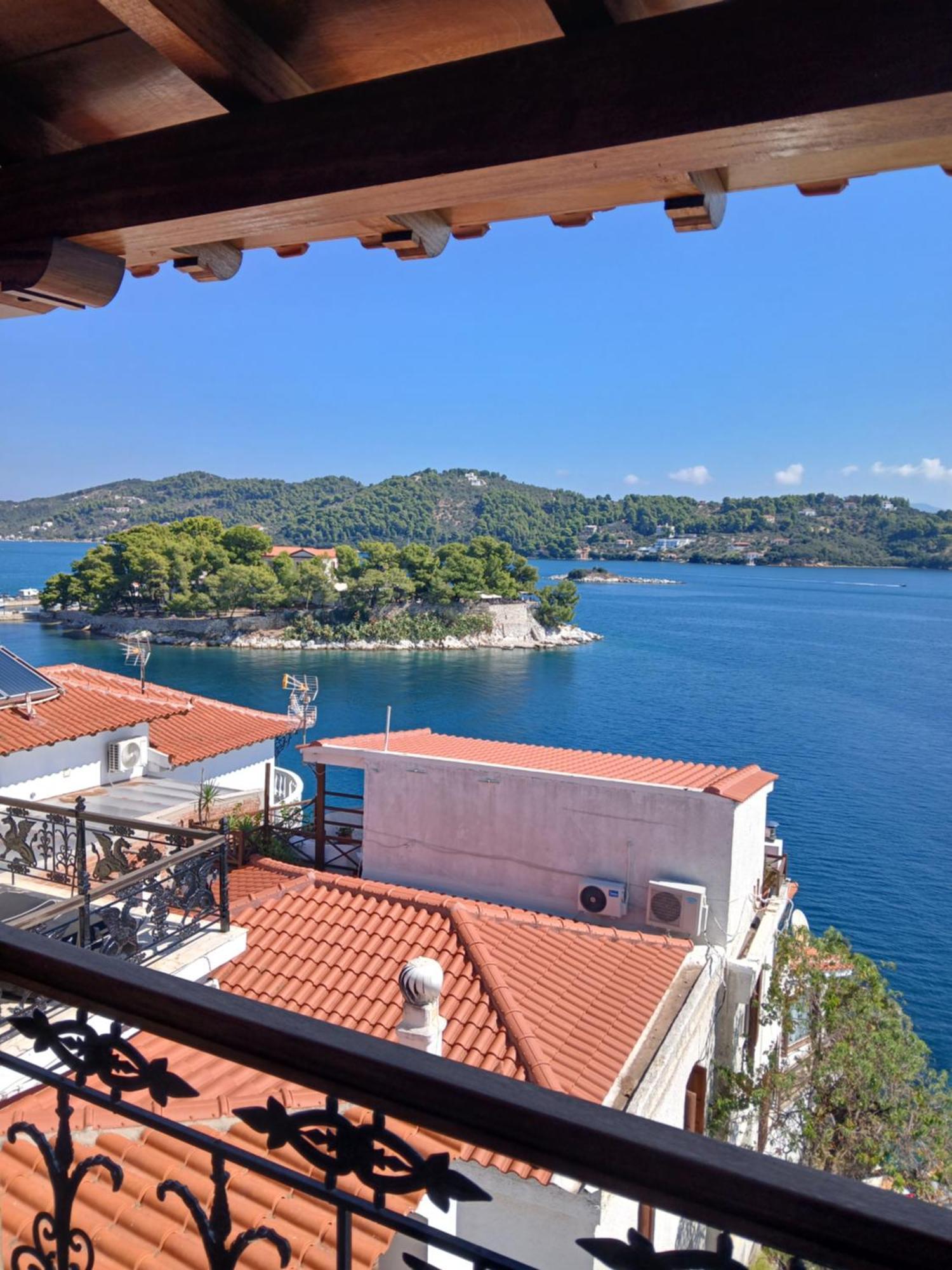 Orsa Skiathos Town