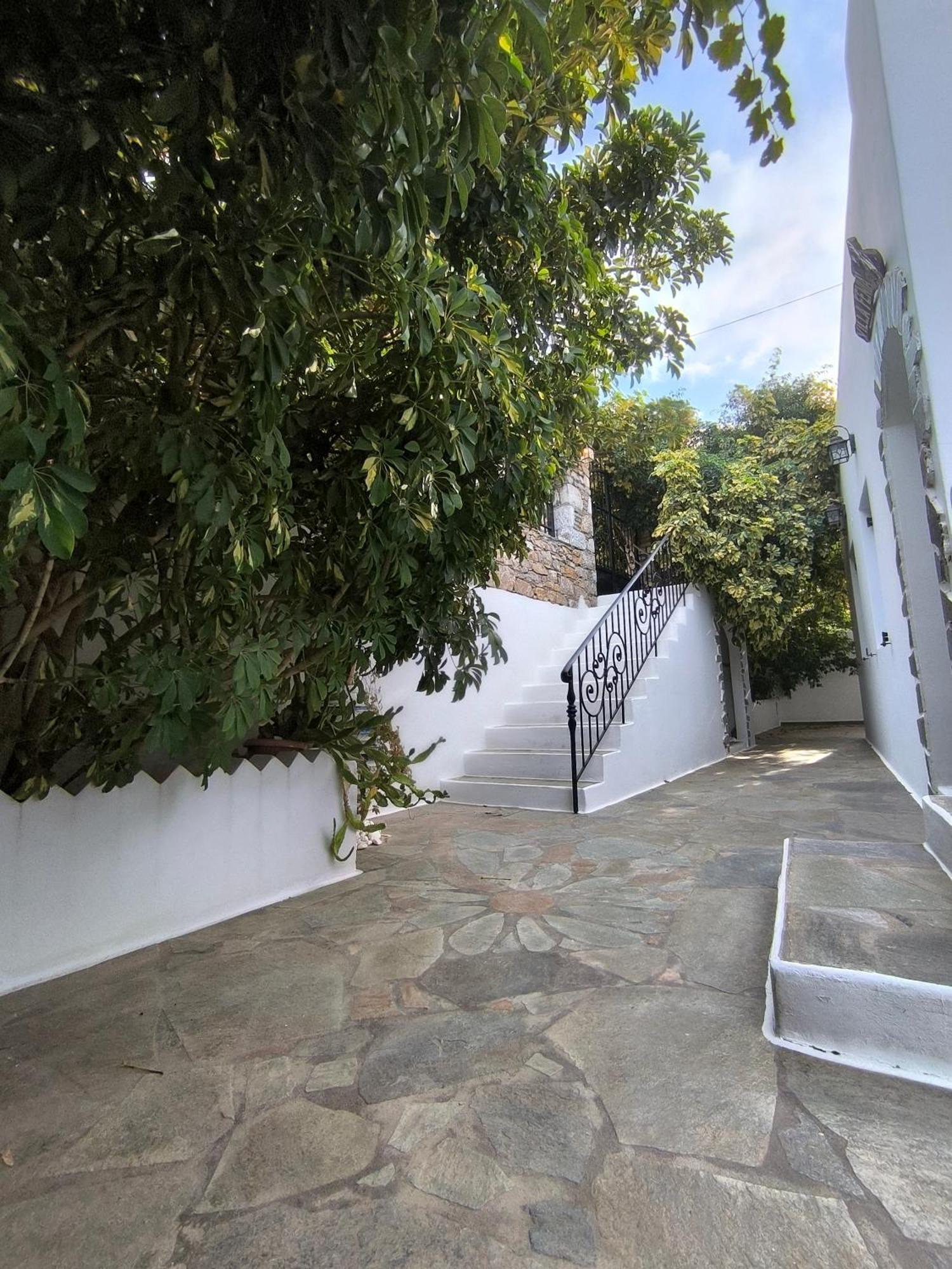 Holiday home Fenia