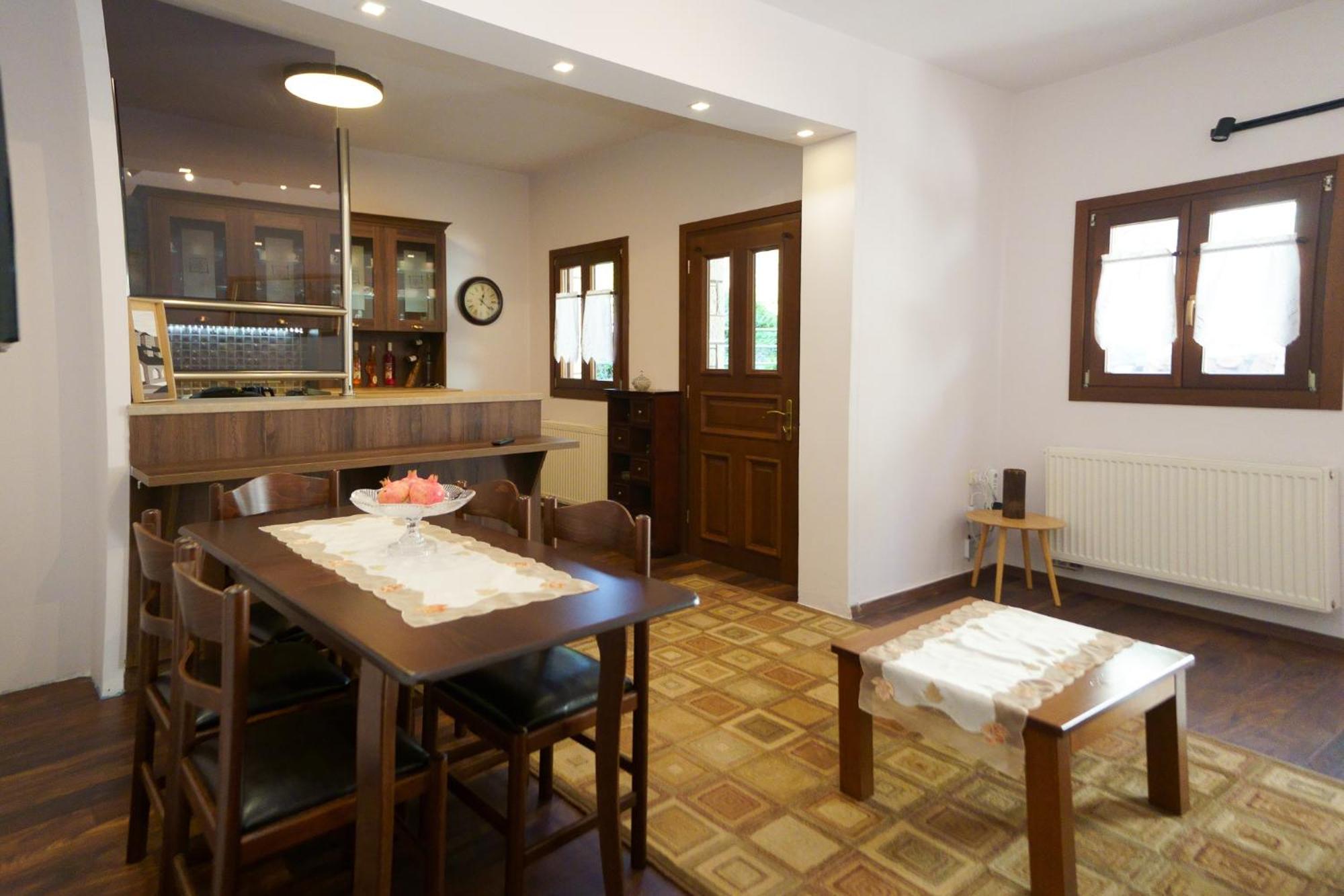 & Apartments-mihail Guest house *