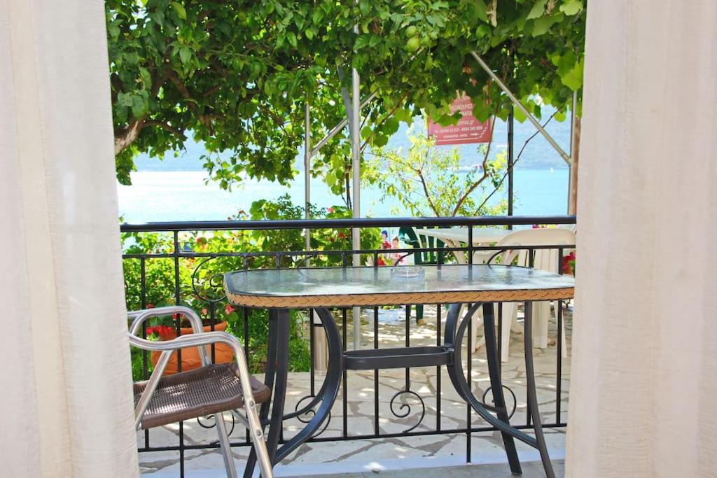 Studios&apartments Thomas * Vasiliki (Lefkada)
