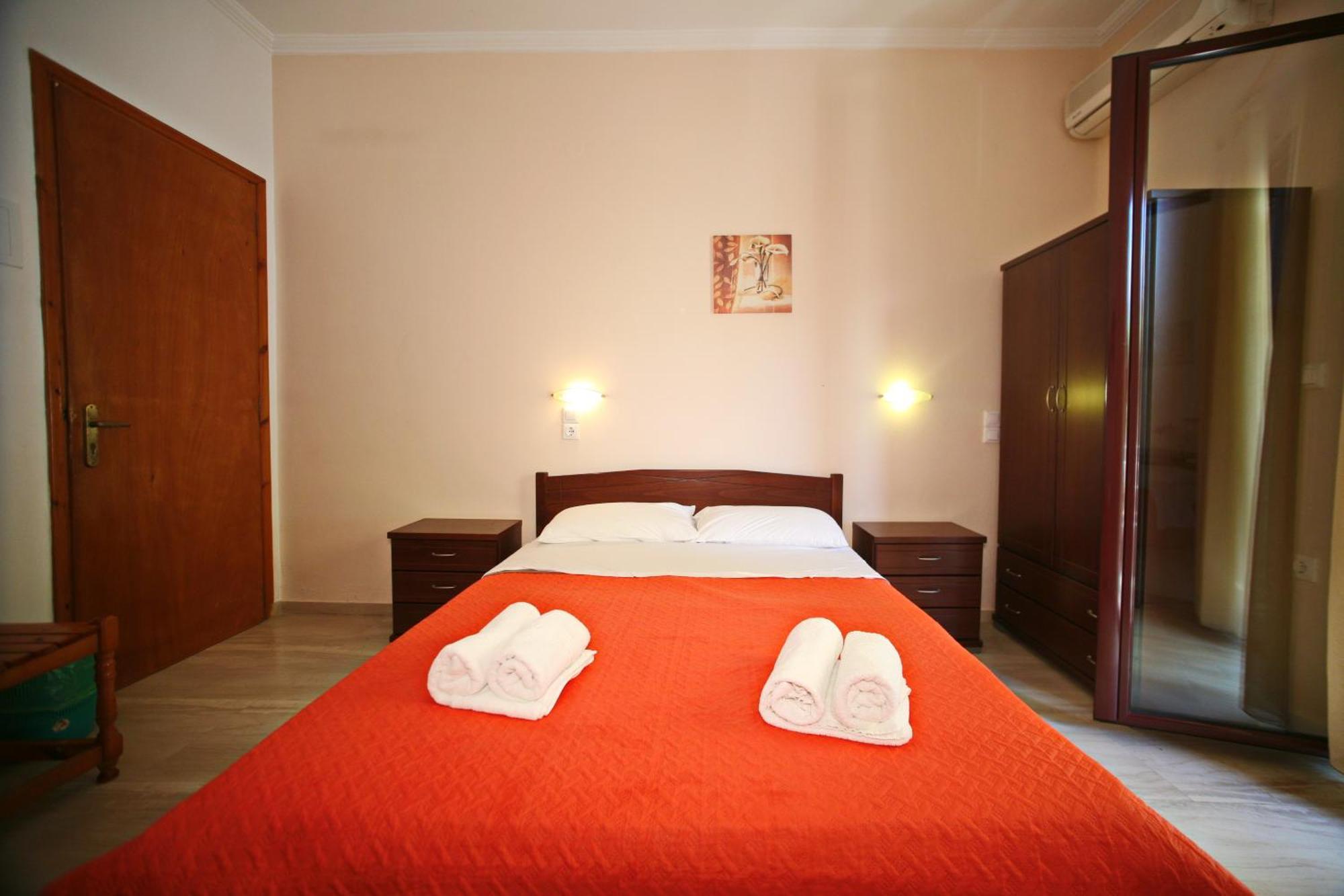 Studios&apartments Thomas Apartment Vasiliki (Lefkada)