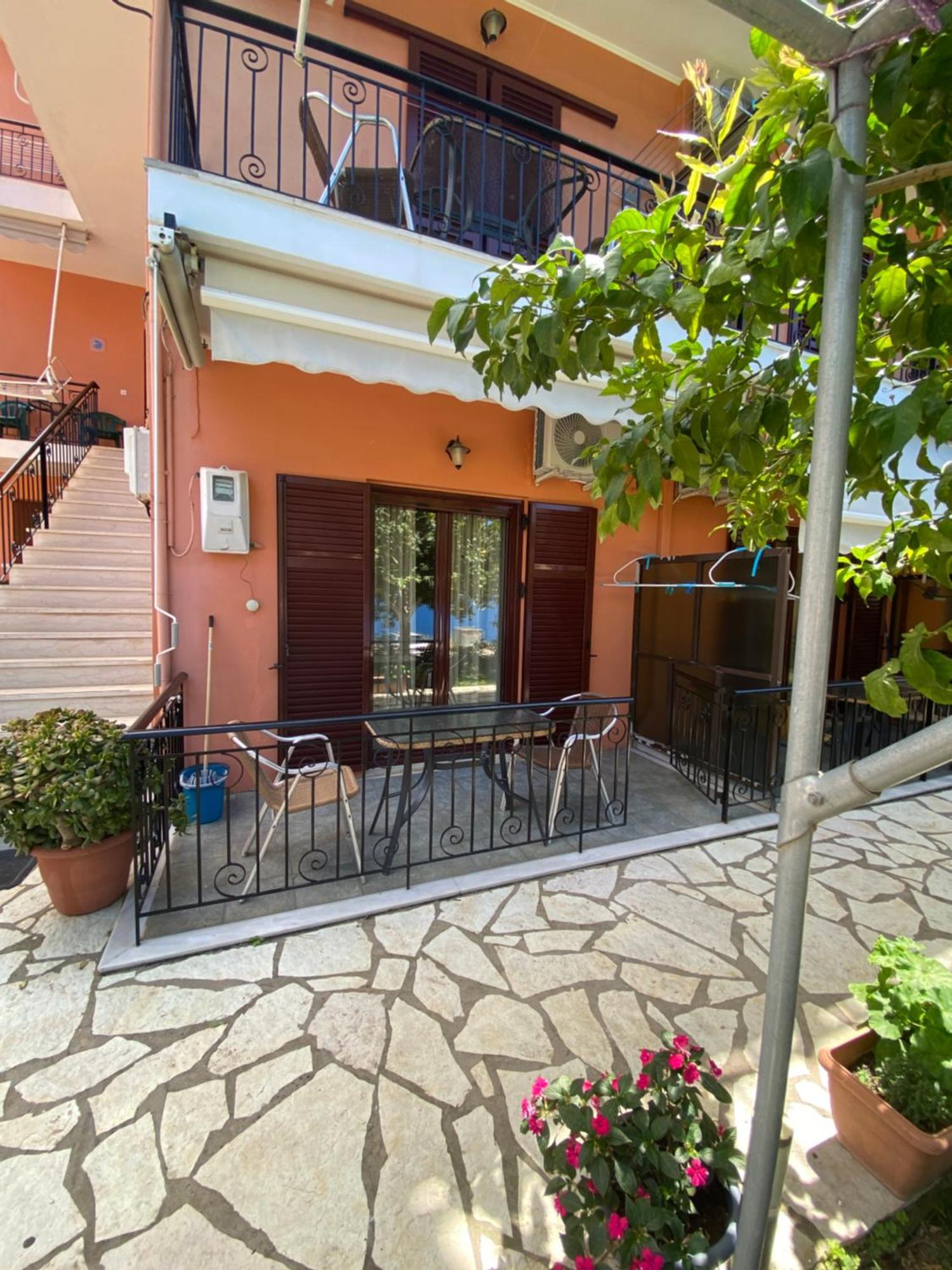 Studios&apartments Thomas Apartment Vasiliki (Lefkada)