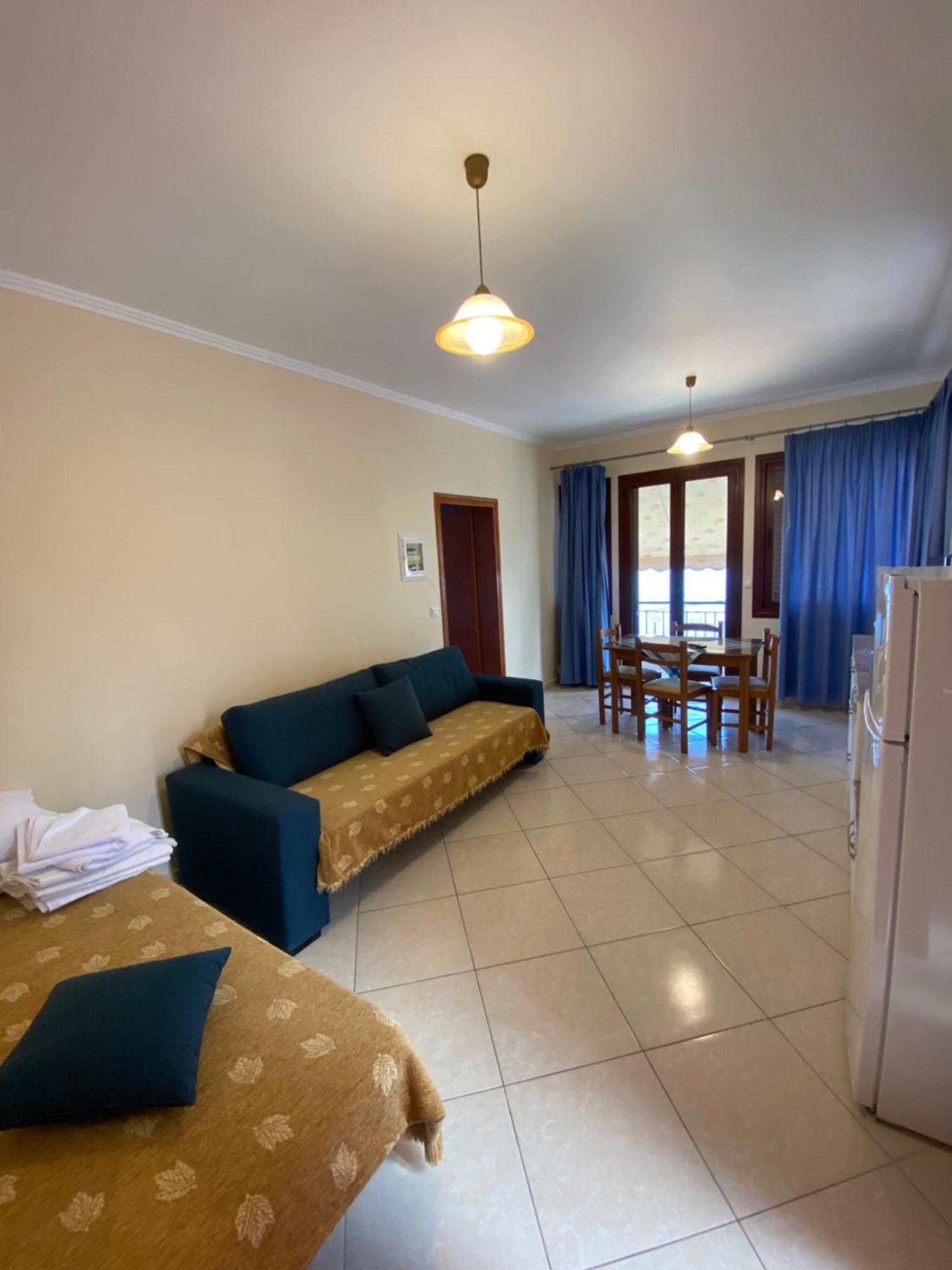Studios&apartments Thomas * Vasiliki (Lefkada)