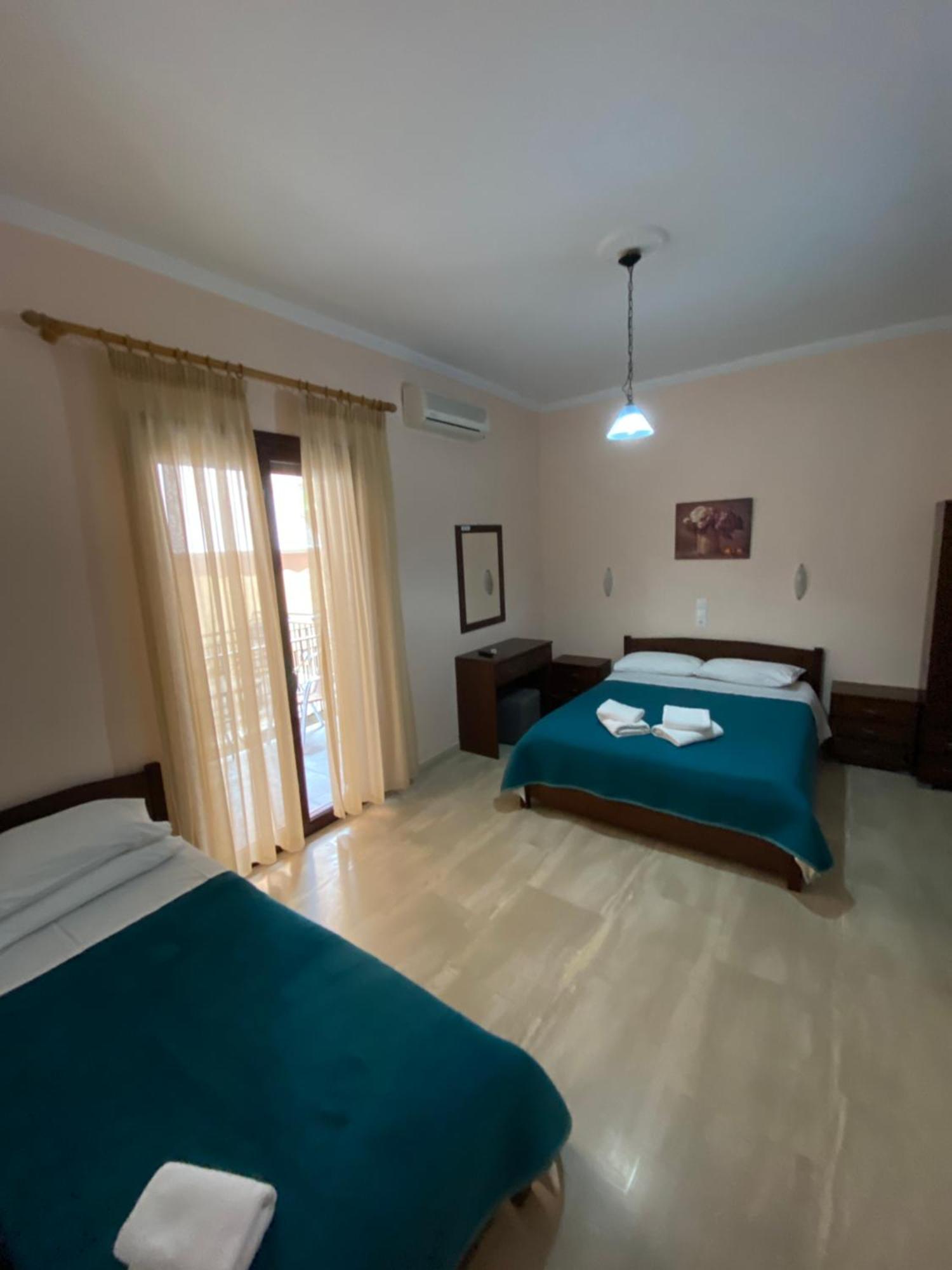 Studios&apartments Thomas Apartment Vasiliki (Lefkada)