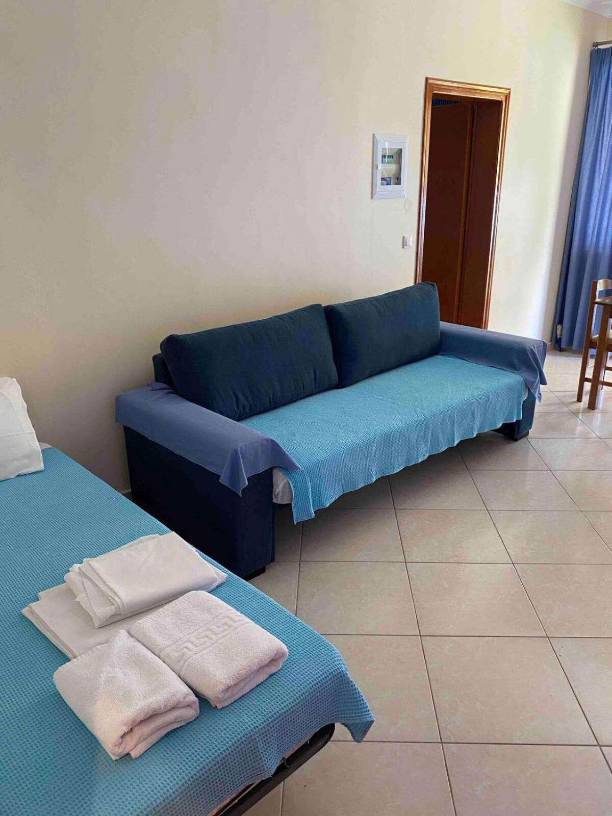 Studios&apartments Thomas Vasiliki (Lefkada)