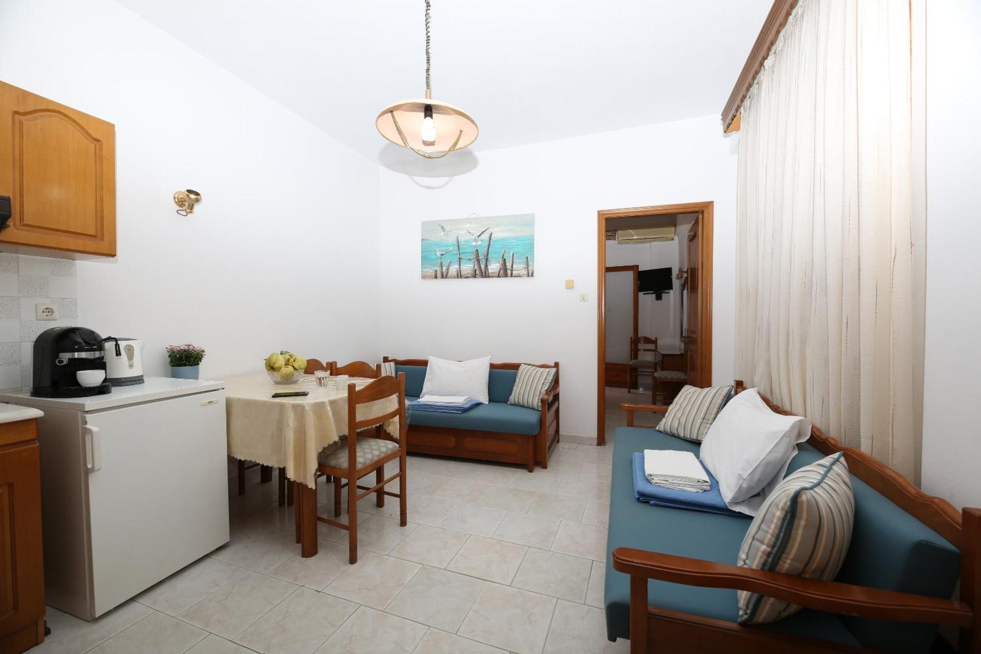 Okeanis Apartment