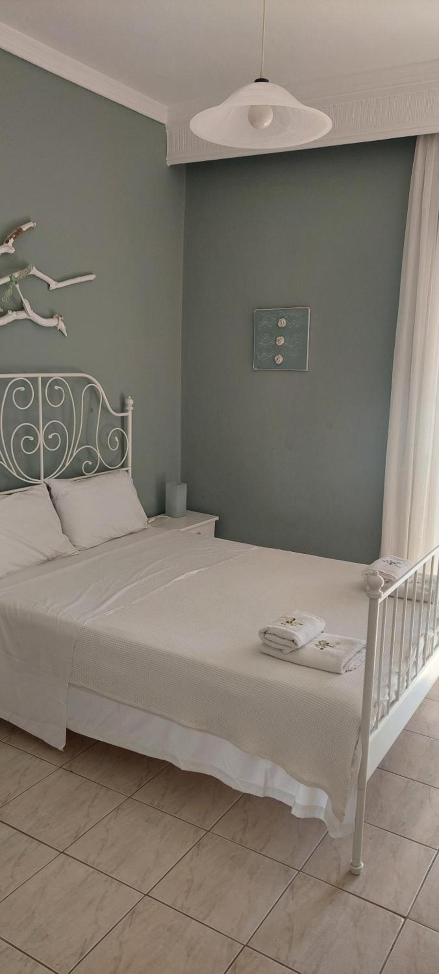 Seaside Apartment *