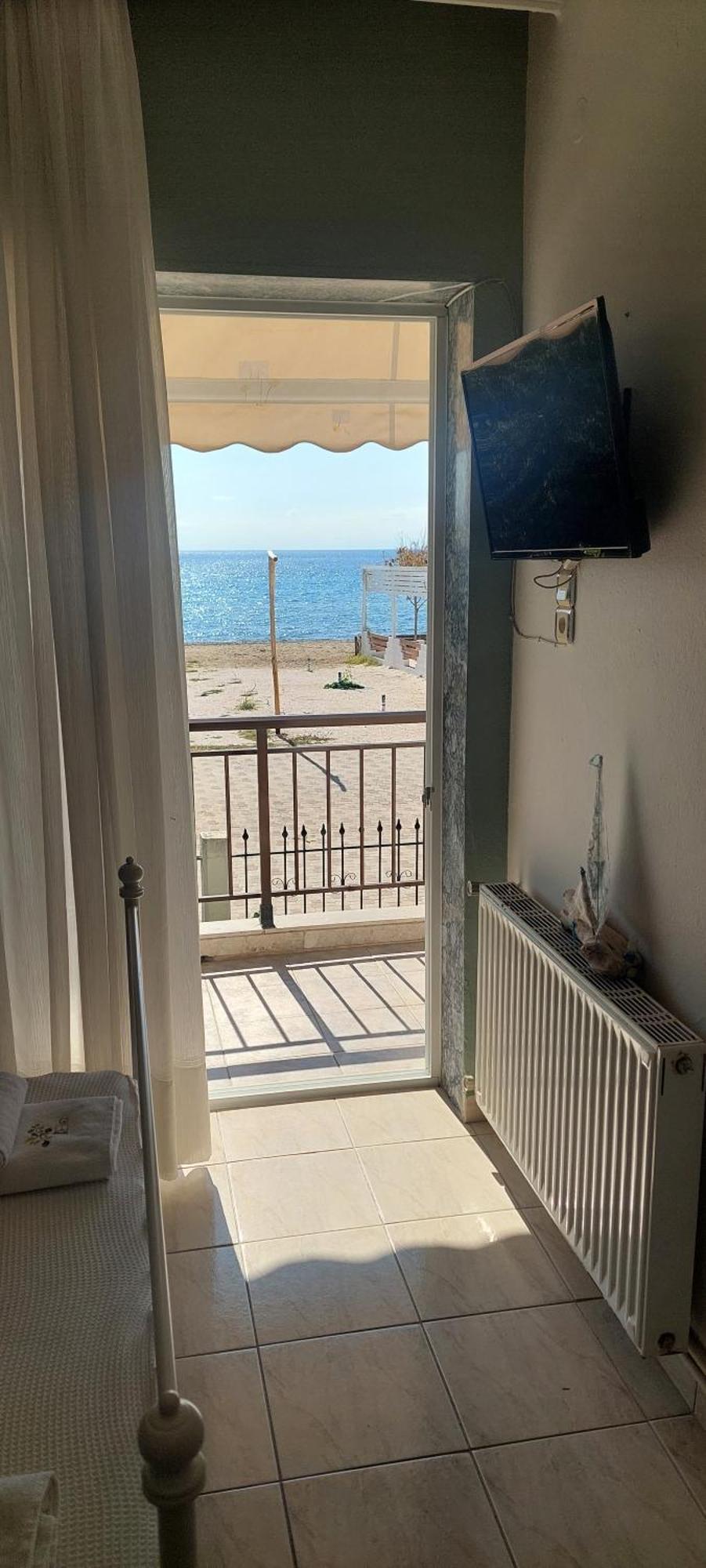 Seaside * Paralia Dionysiou