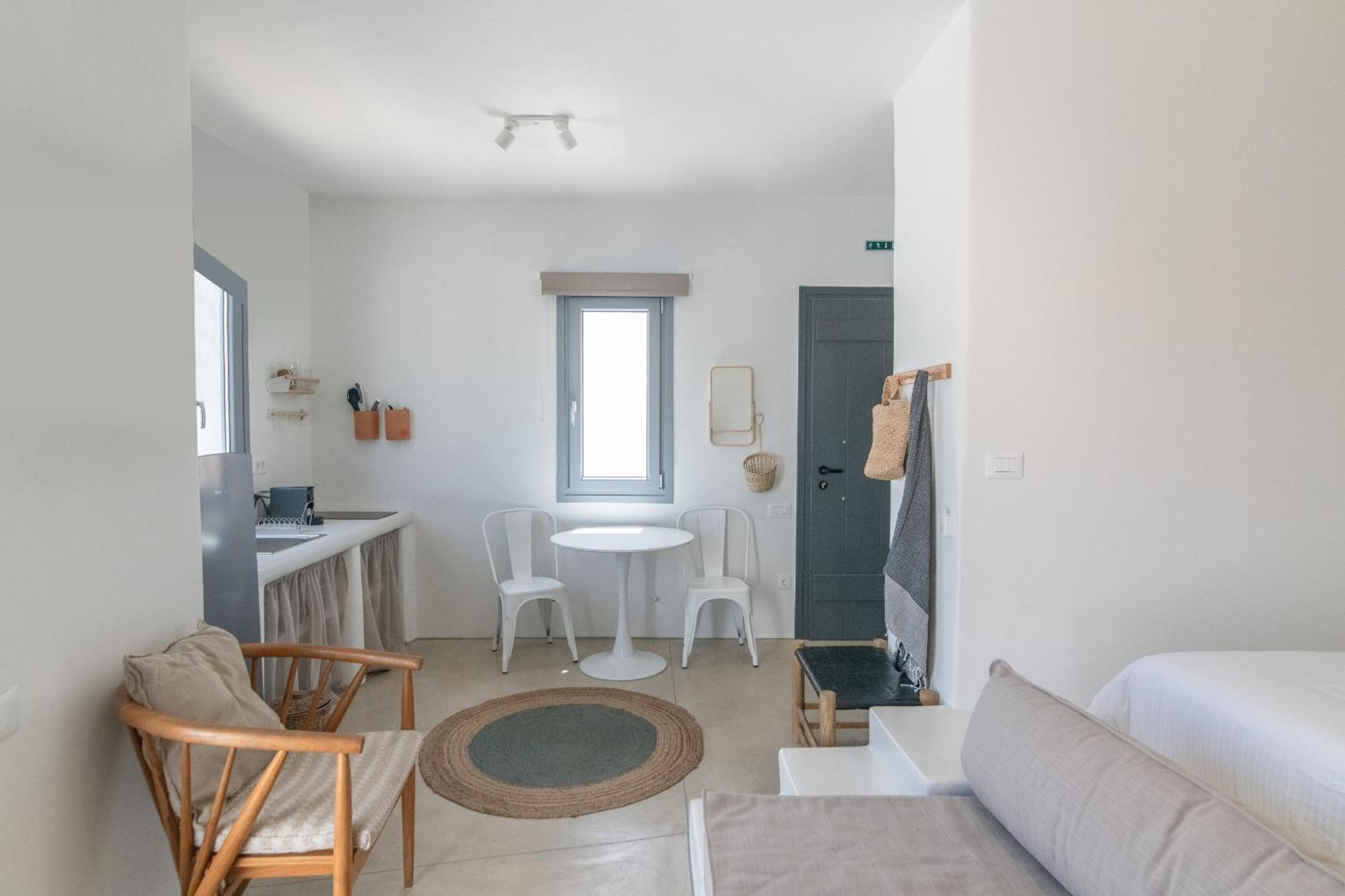 Art Beachfront Apartment *