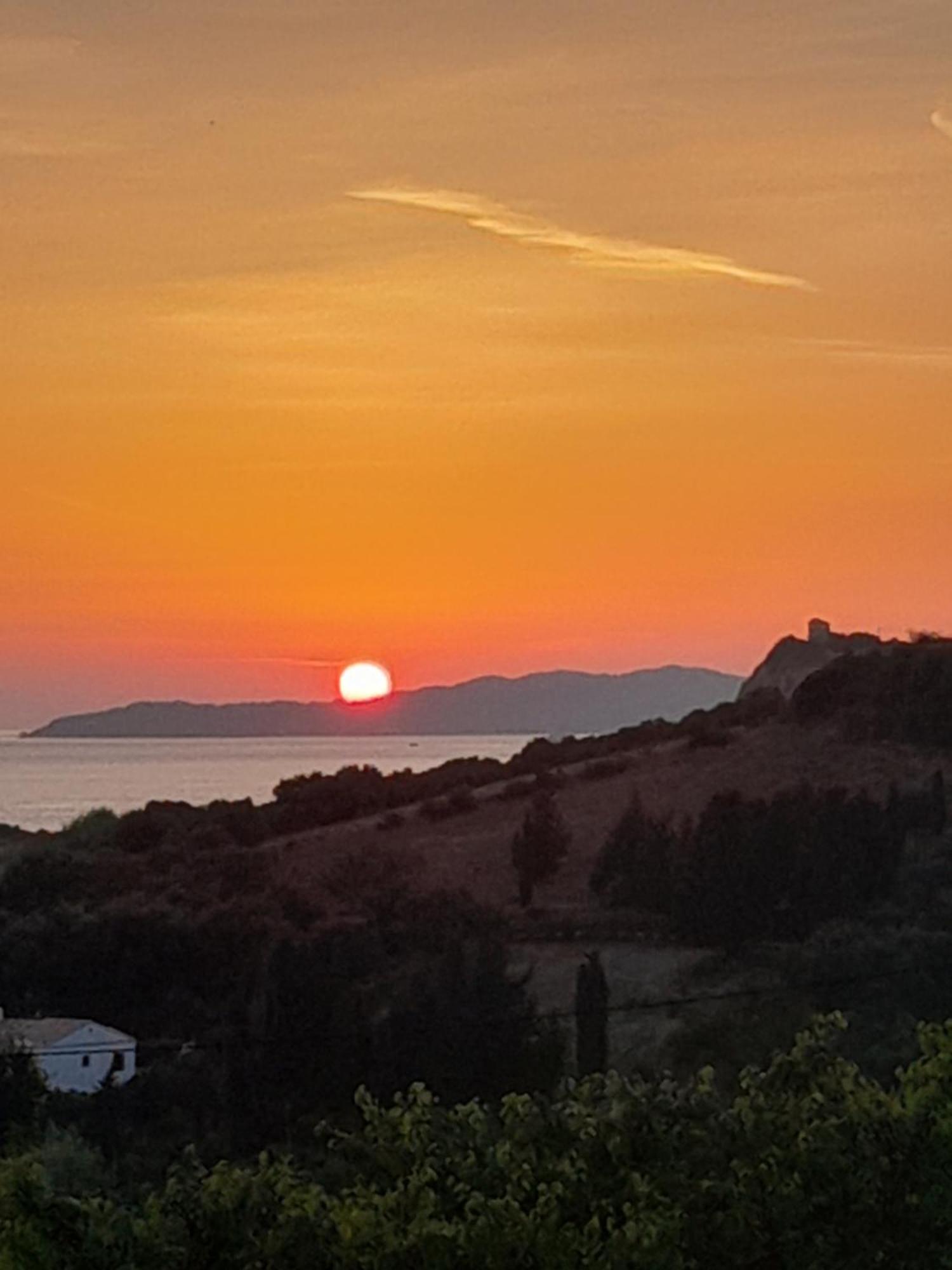 Angelos Aparts11 * Arillas (Corfu)