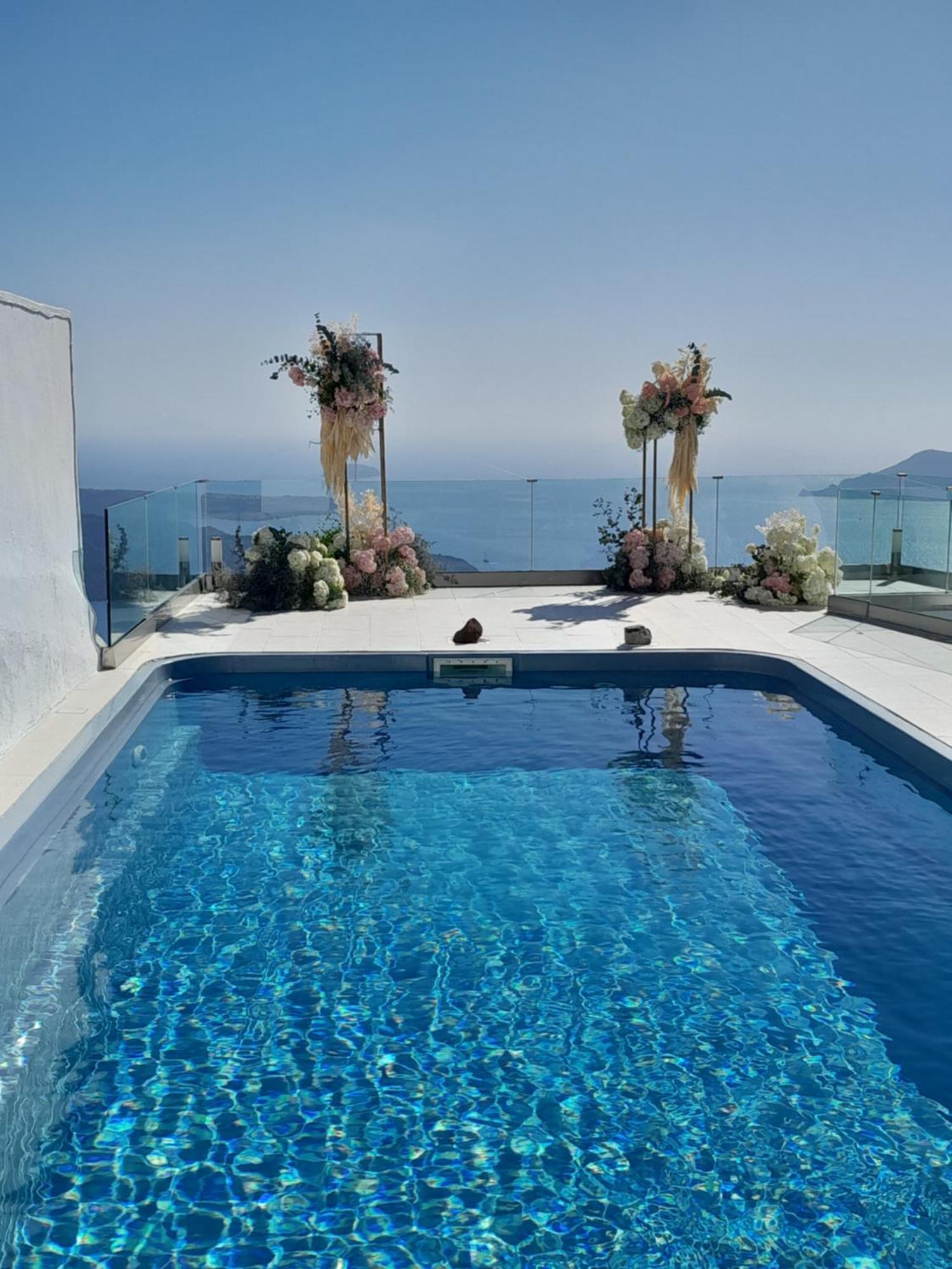 Amazing On The Cliff Imerovigli (Santorini)