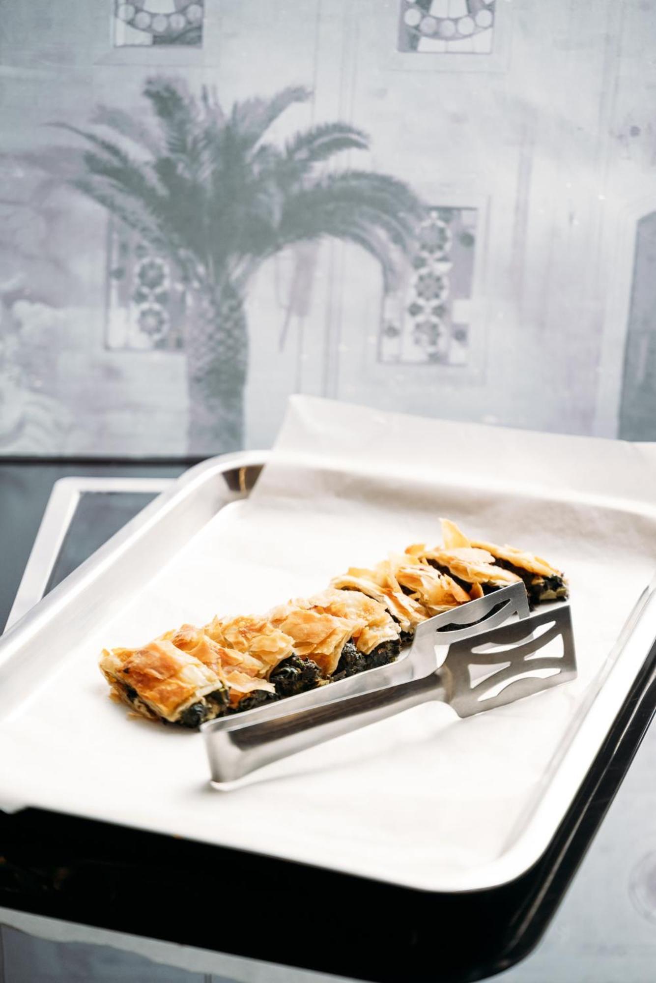 Kastro Hotel