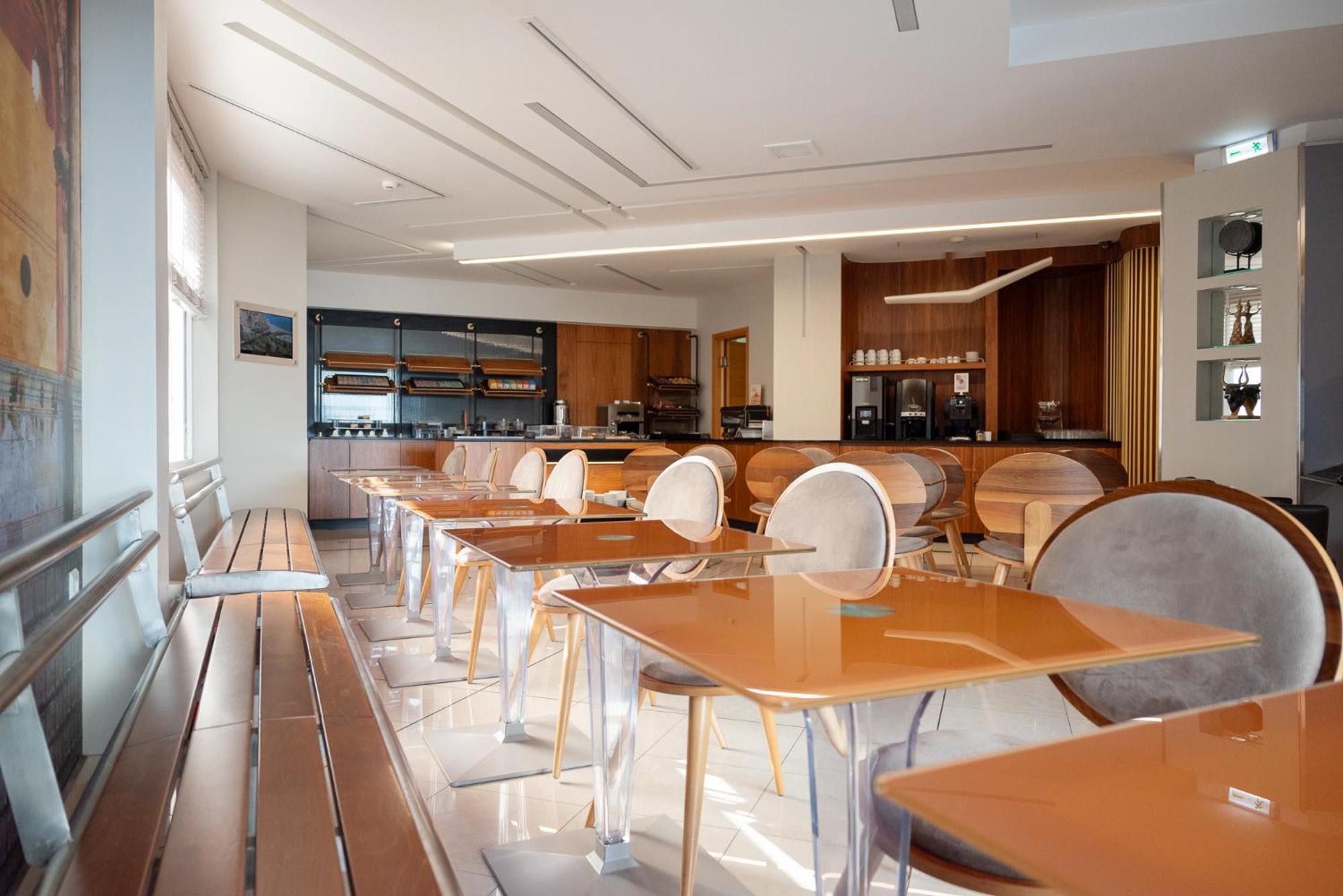 Kastro Hotel 3*