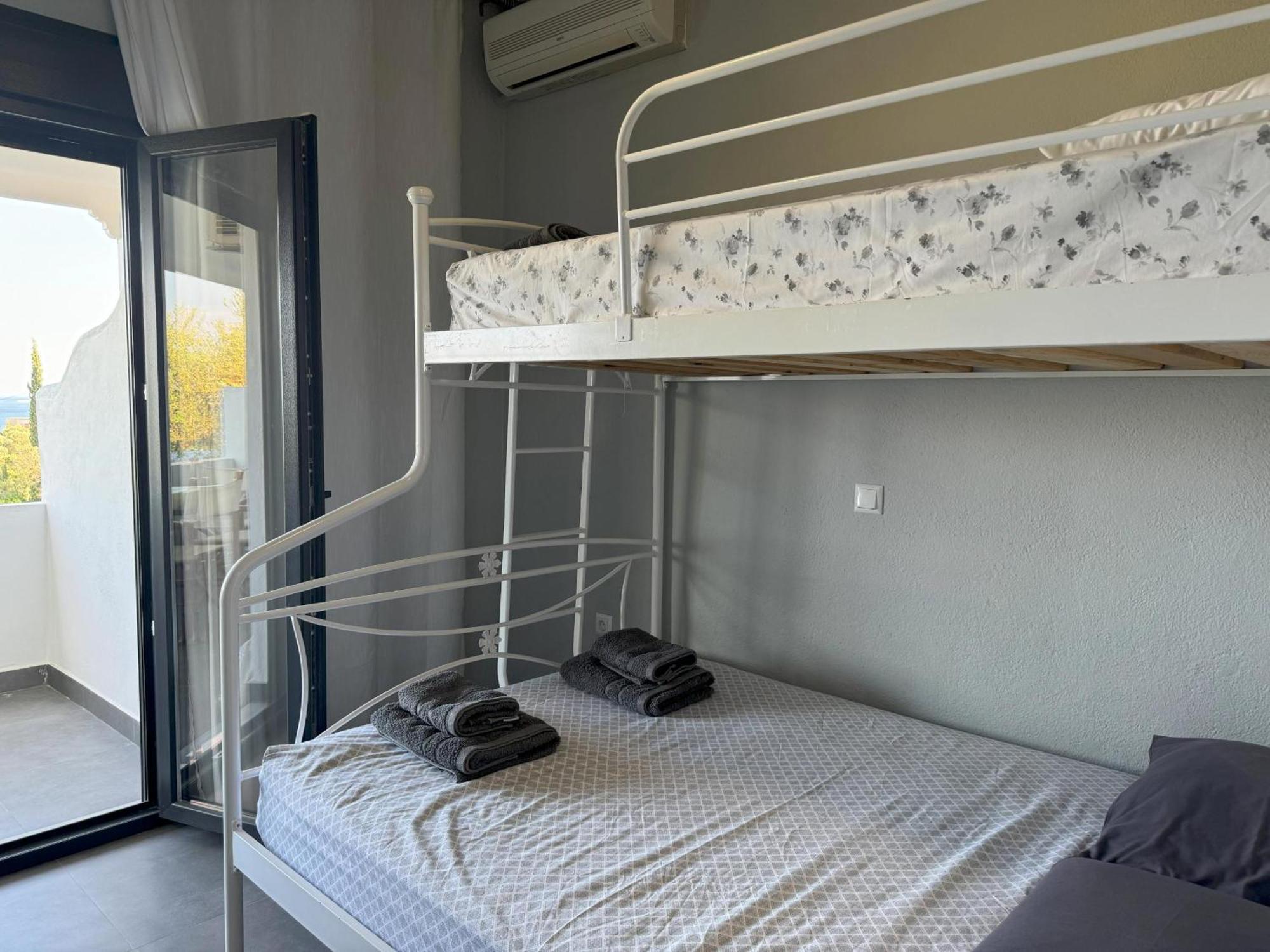 Marema 2 Apartment