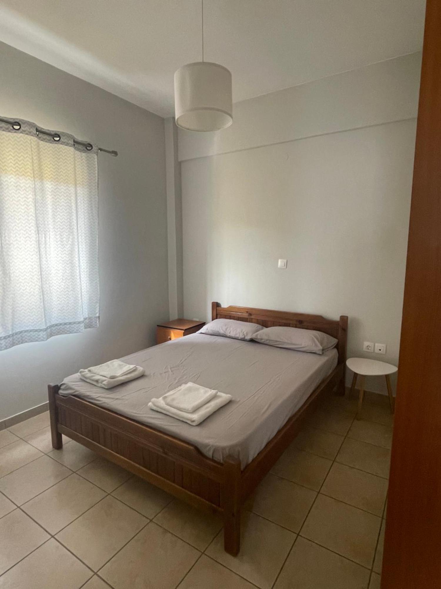 Peroulia Apartment