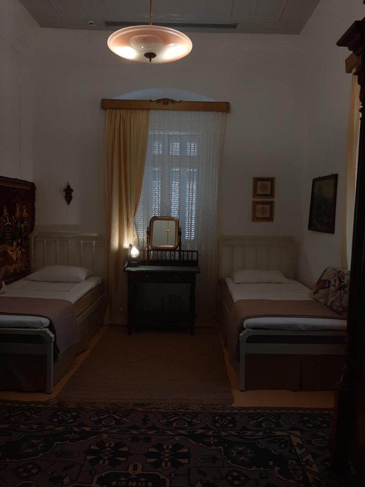 Apartment Mansion Alexandri *