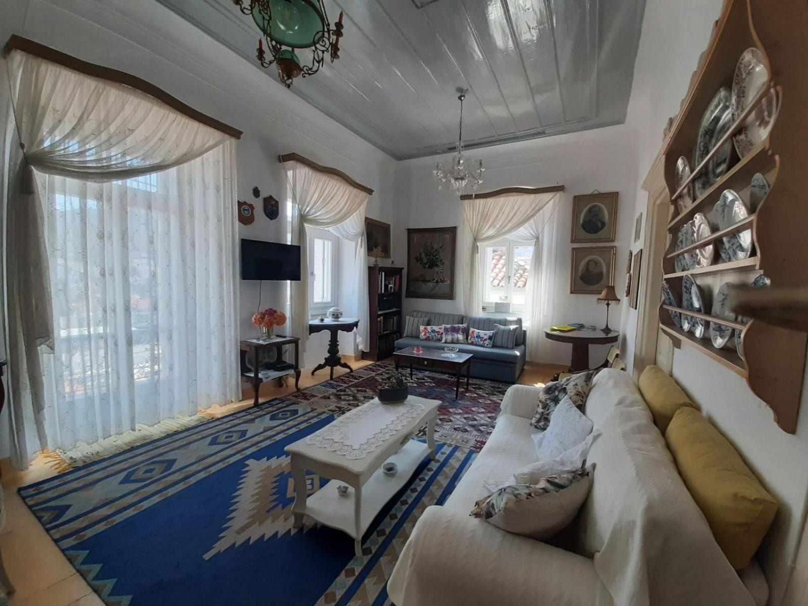 Mansion Alexandri Apartment Hydra (Saronic Islands)