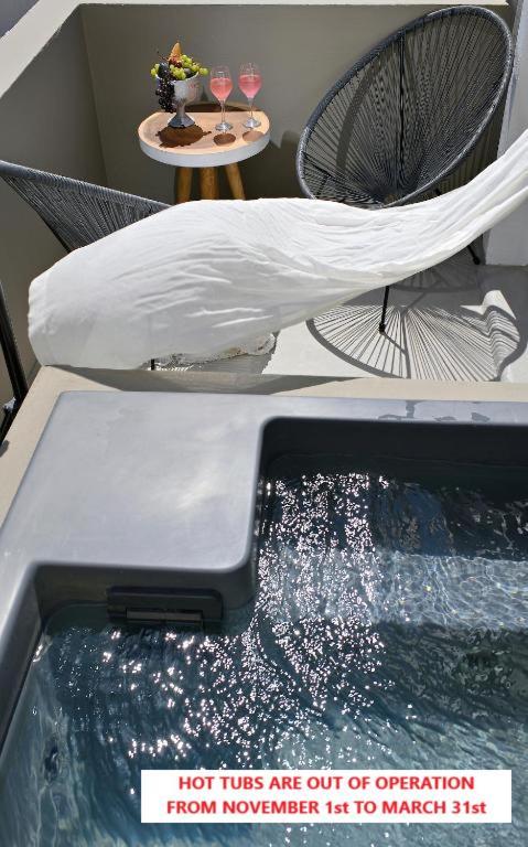 Altura Residences With Outdoor Hot Tubs By K&k *