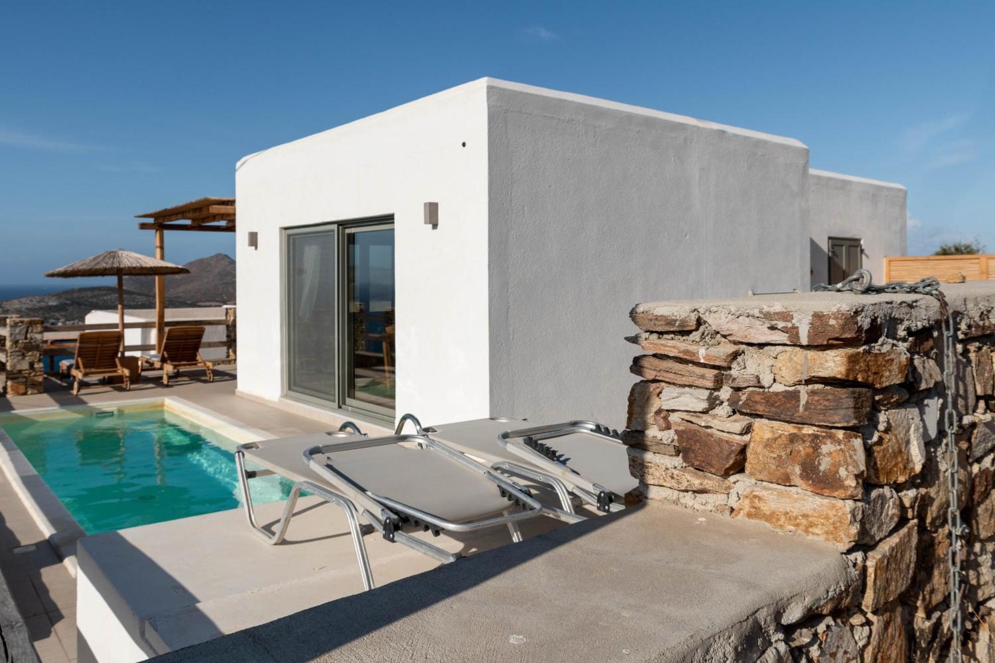 Deja Blue 2 Agios Georgios (Antiparos)