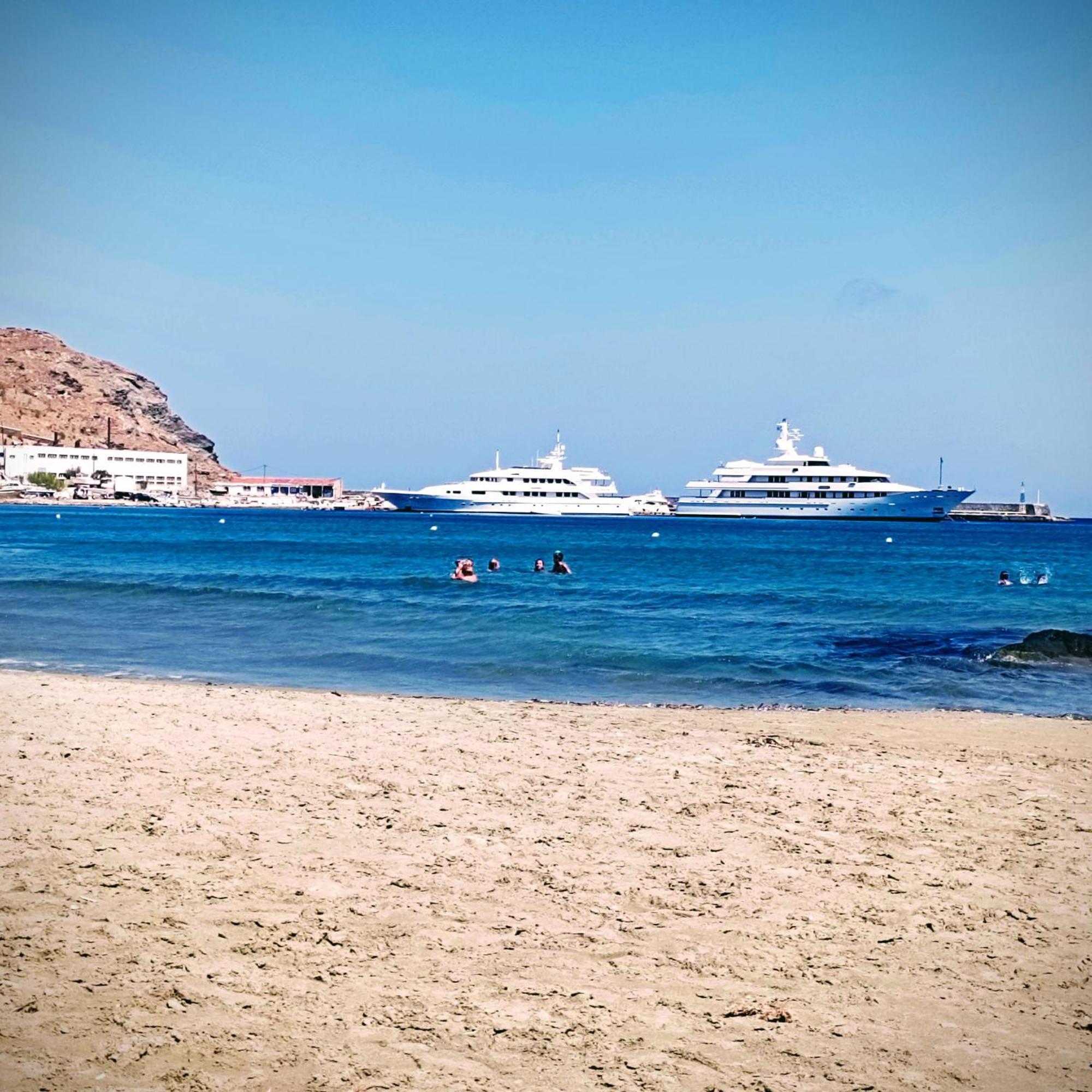 Captain's Nest * Andros Town