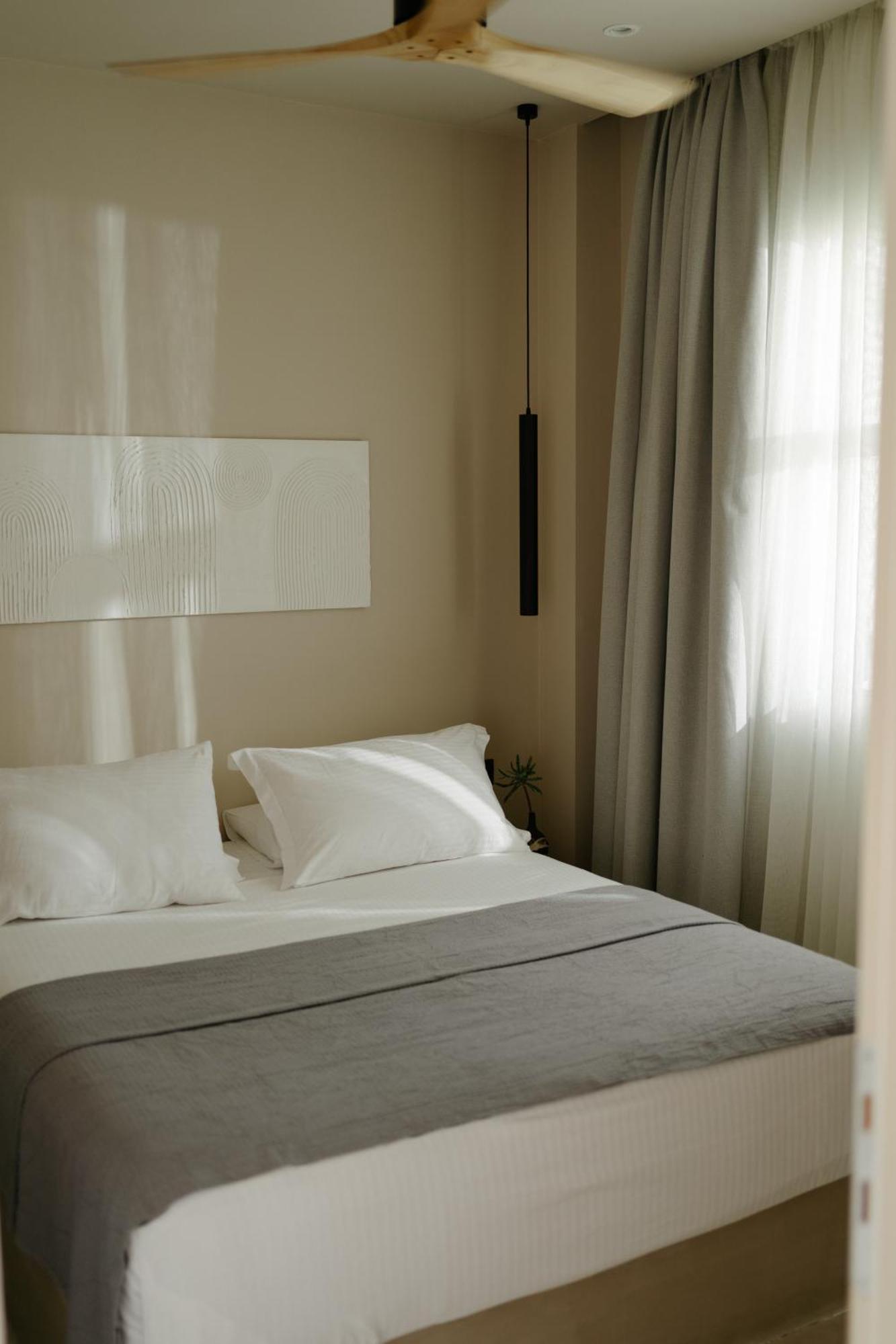 Pnoes Guest house *