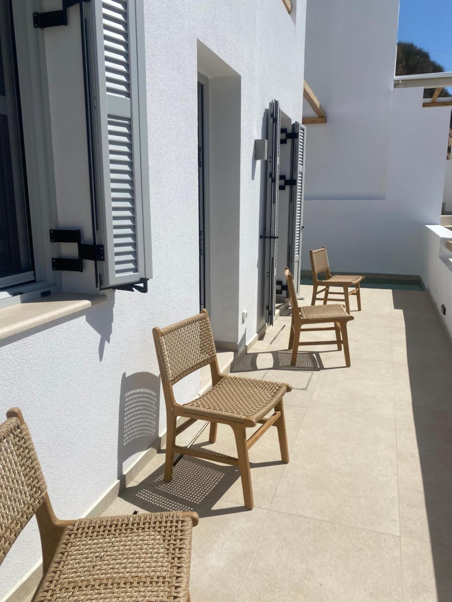 Pnoes * Skyros