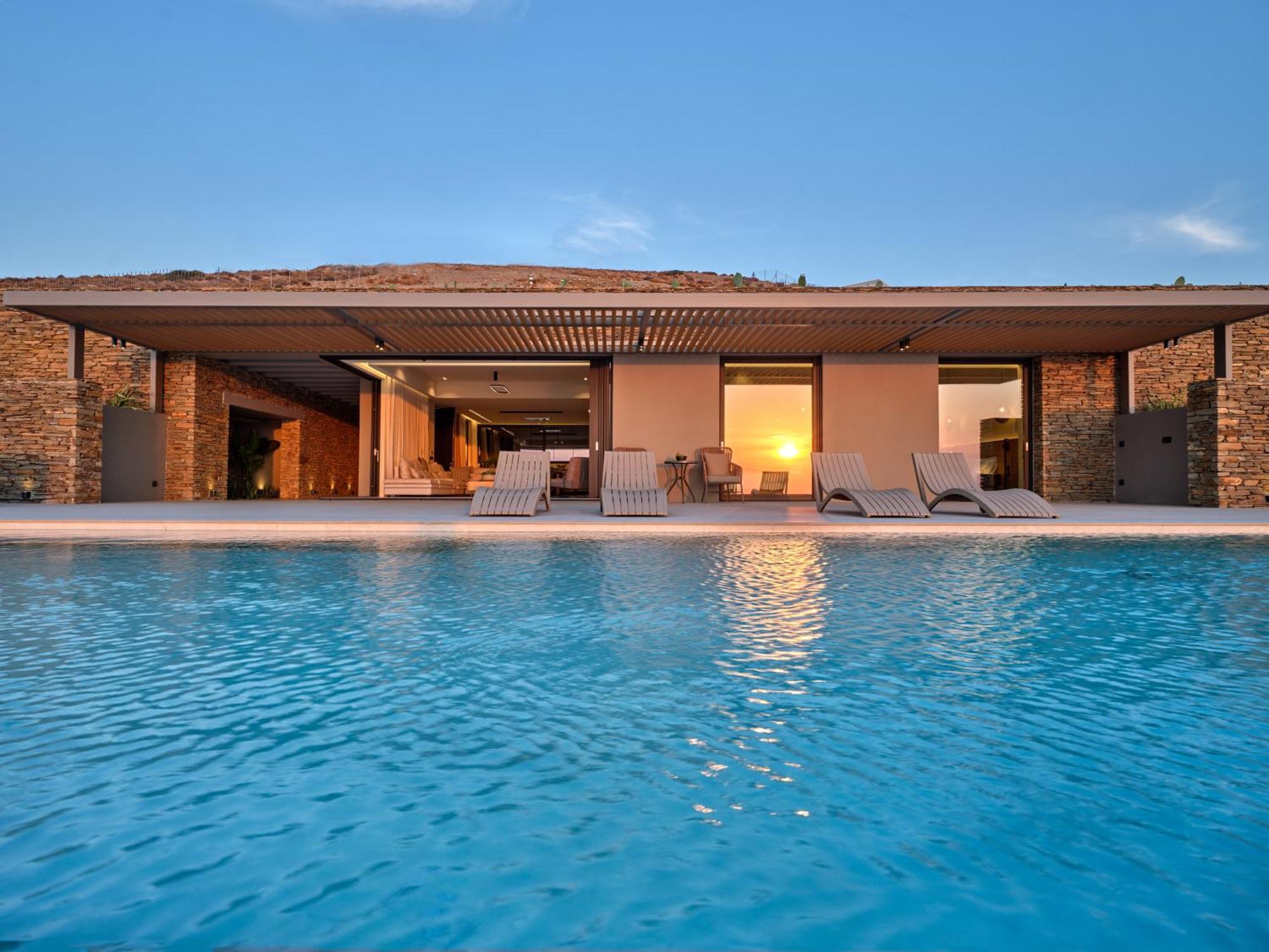 Big Blue Villa *