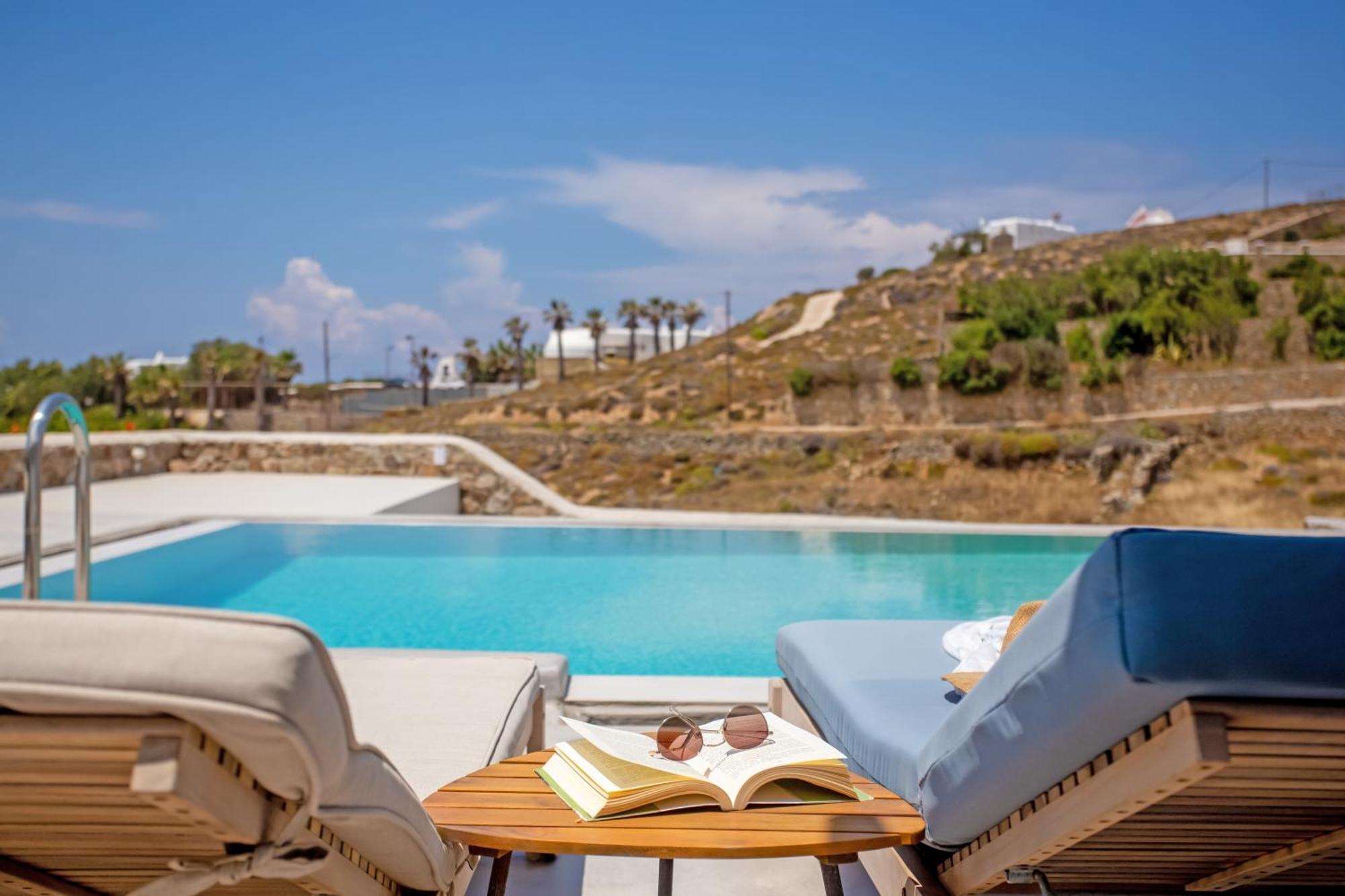 Kastro Seaview Pool Apartment Mykonos Town