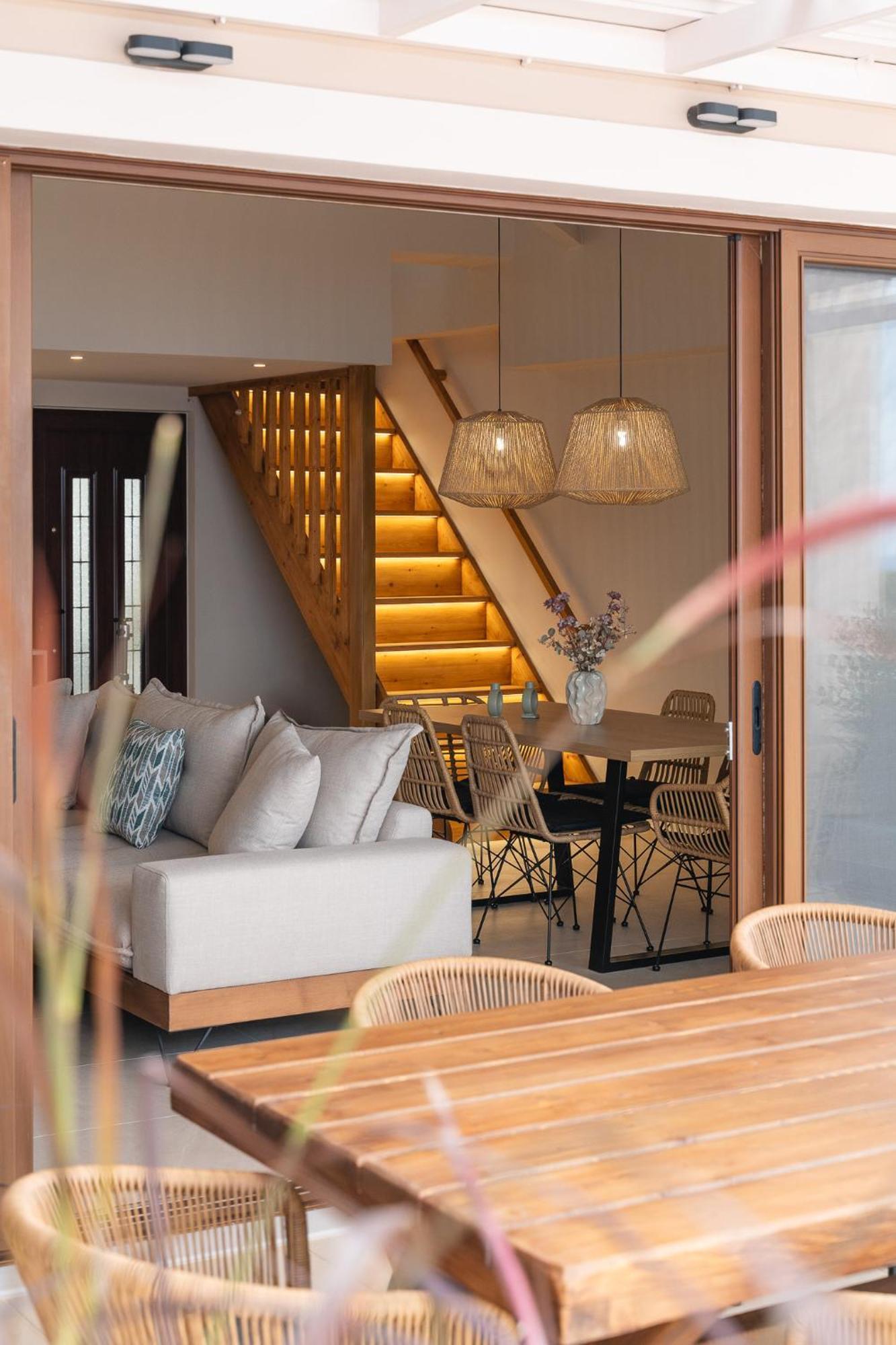 Thea Apartment