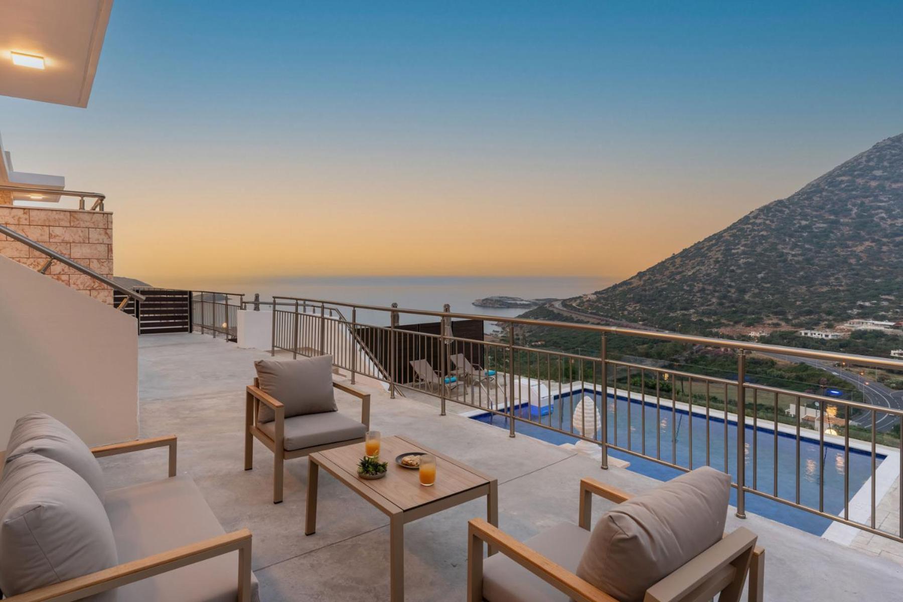 Brikis - With 3 Private Pools Bali (Crete)