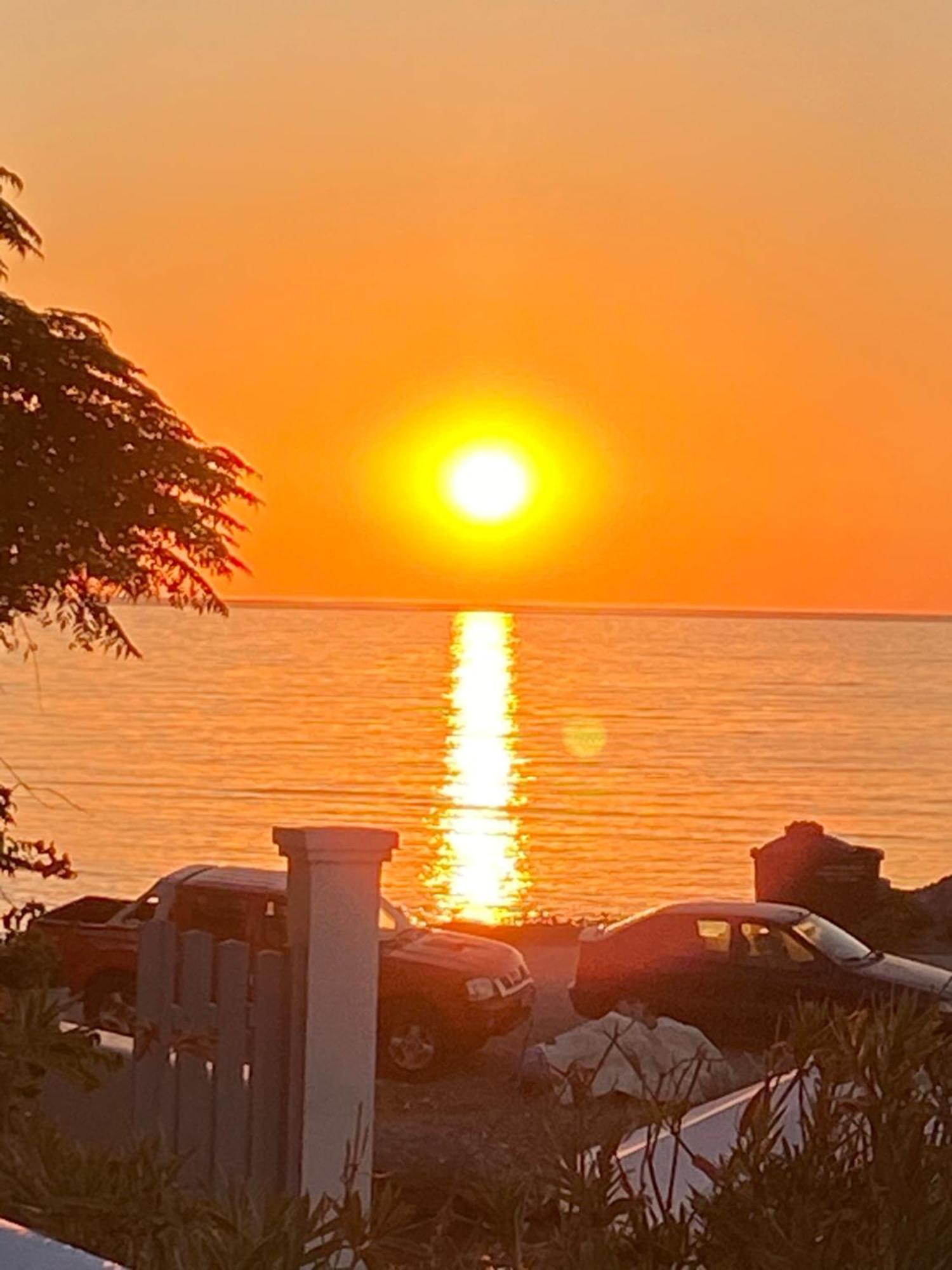 Bed & Breakfast Golden Hour
