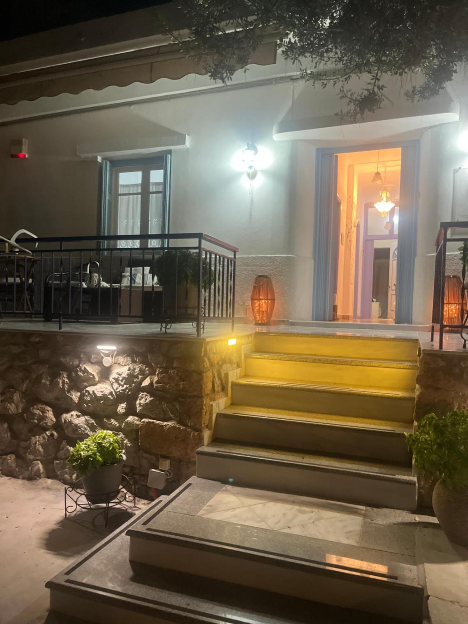 Guest house Aerides Studios