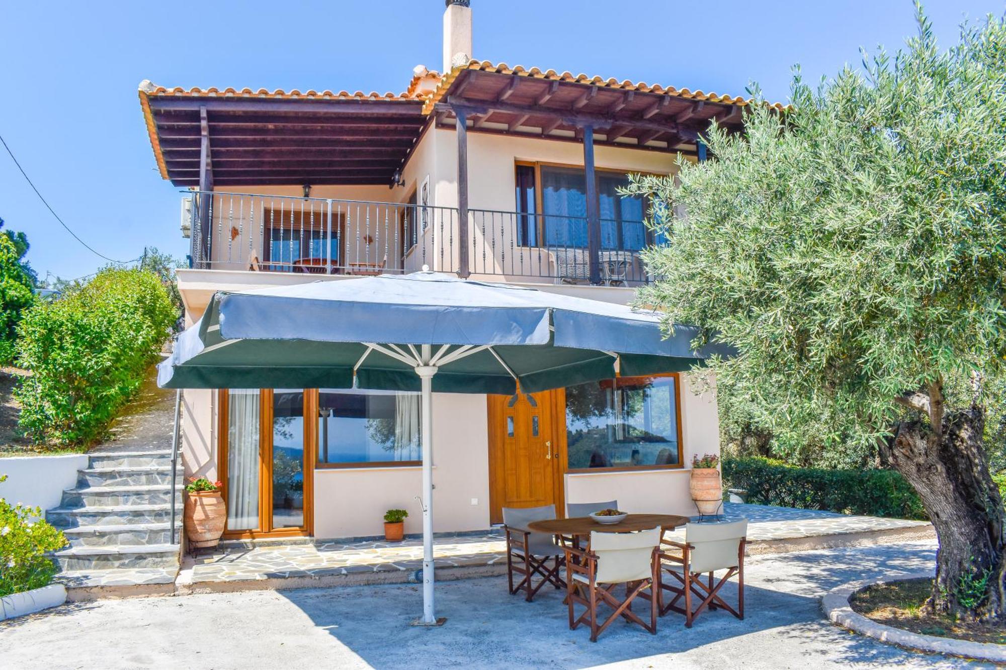 L&m Skiathos