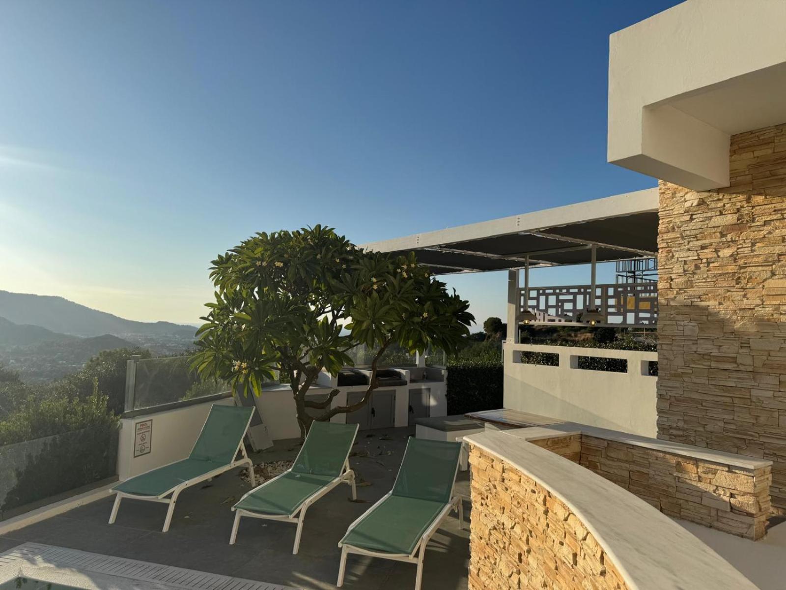 Kalithea-hills With Pool For 8 Up To 12 In Rhodes Town Villa *